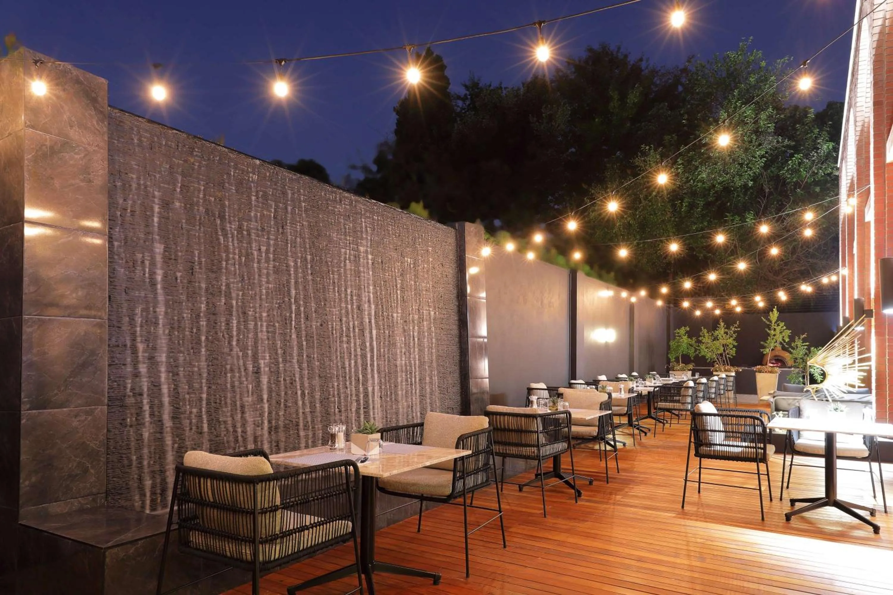 Restaurant/places to eat in Hyatt House Johannesburg Rosebank