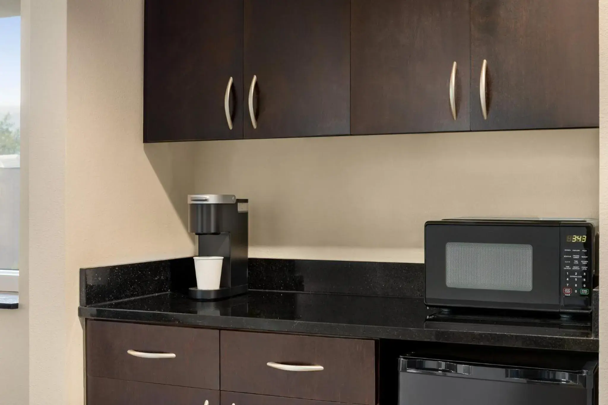 King Room - Disability Access in Holiday Inn Express & Suites Colorado Springs Central by IHG King Room - Disability Access in Holiday Inn Express & Suites Colorado Springs Central by IHG