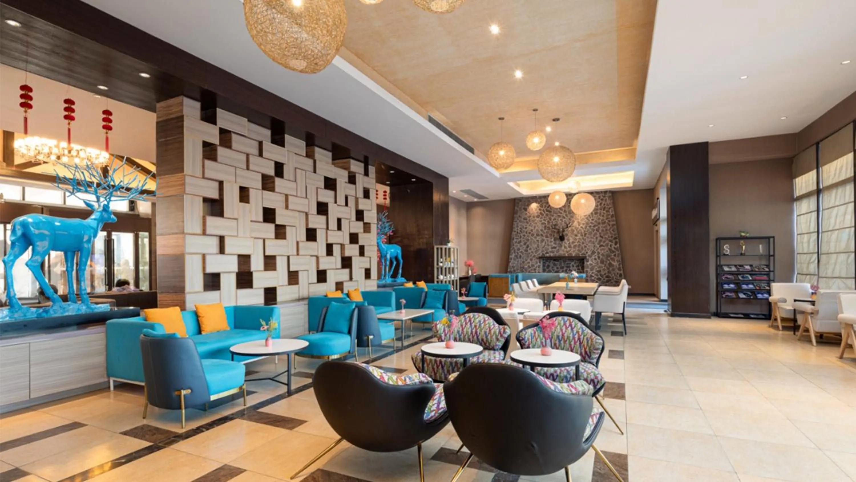 Lounge or bar in Holiday Inn Express Changbaishan by IHG