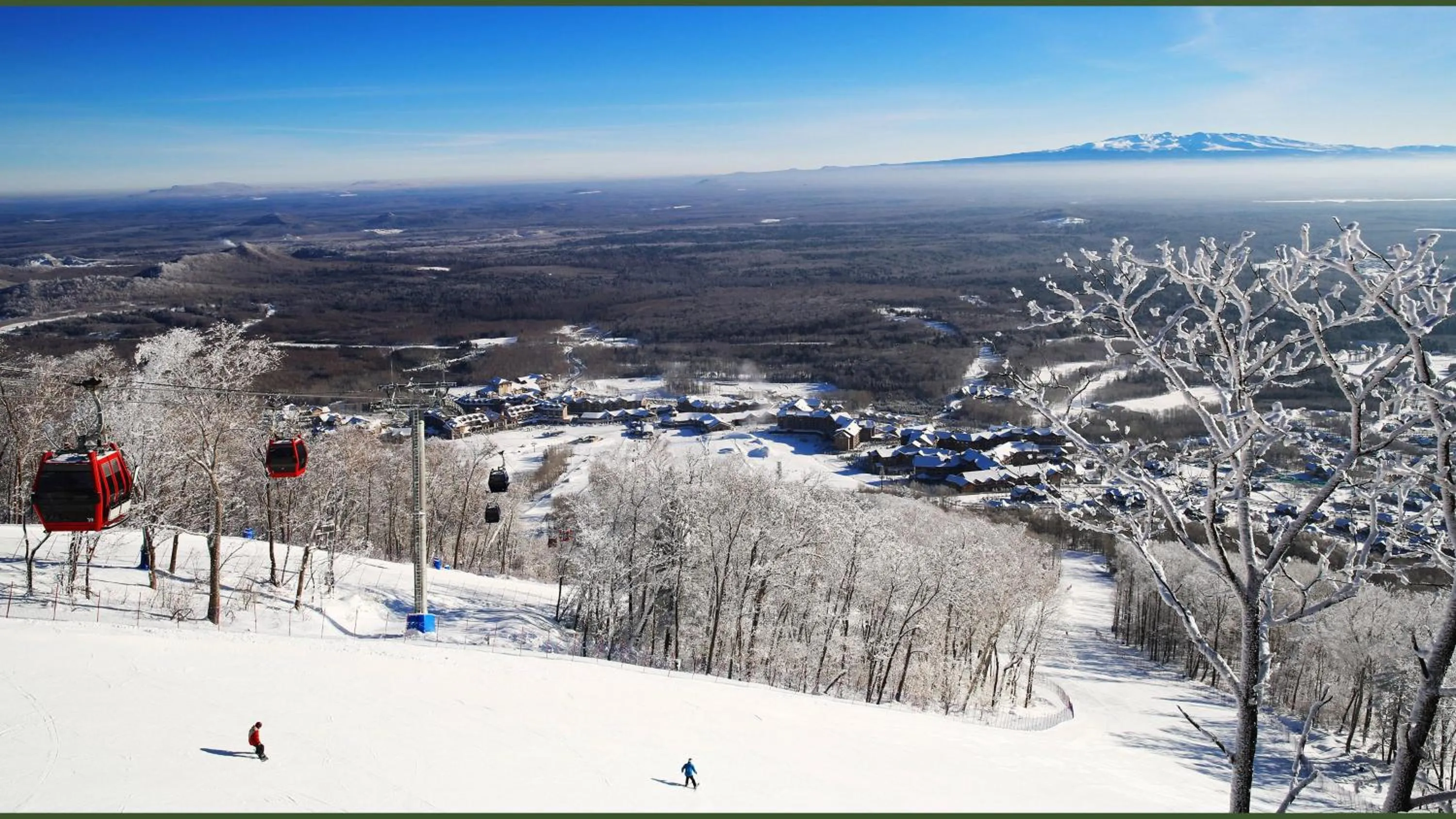 Nearby landmark in Holiday Inn Express Changbaishan by IHG