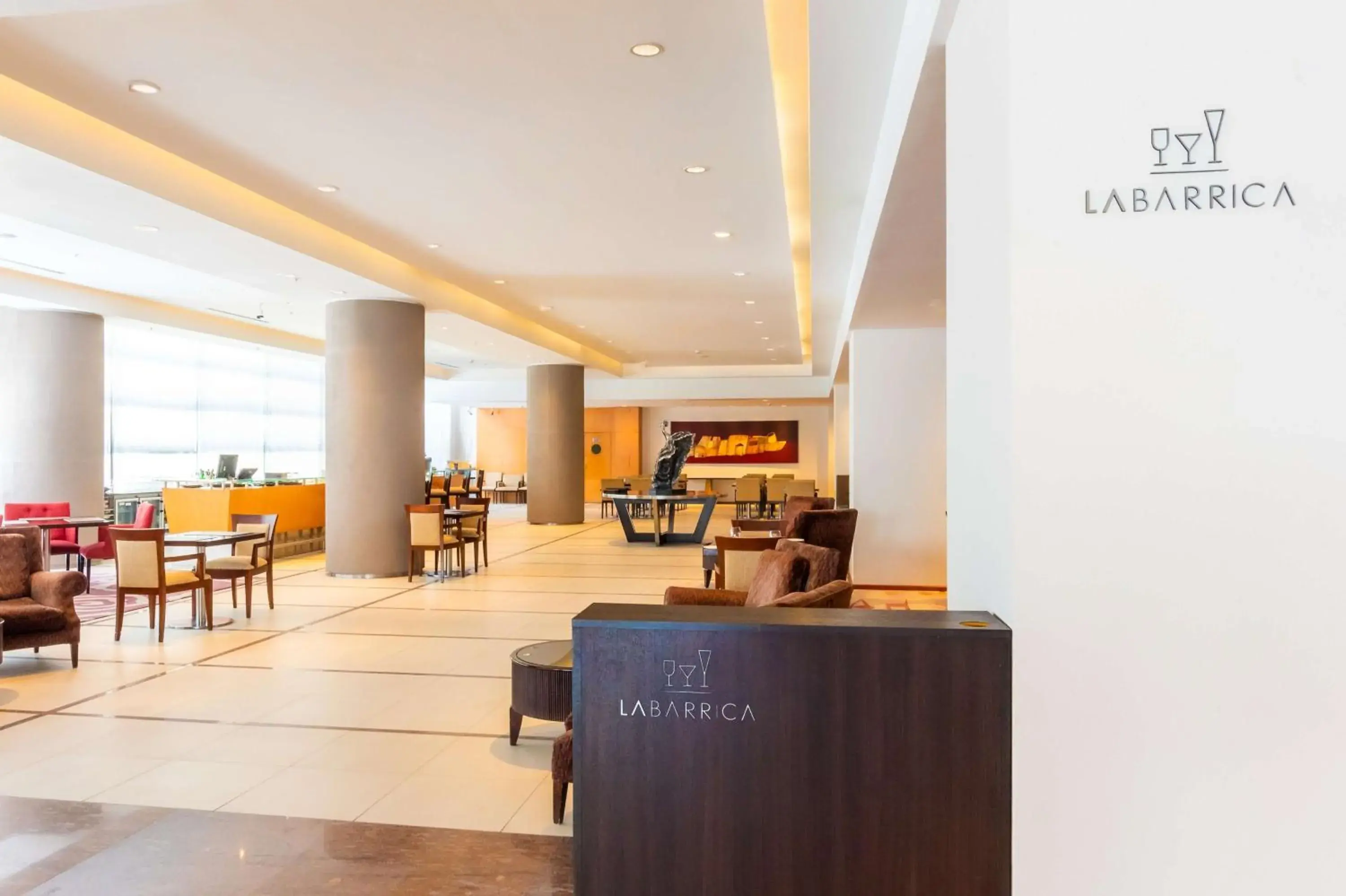 Restaurant/places to eat in Hilton Mendoza Restaurant/places to eat in Hilton Mendoza