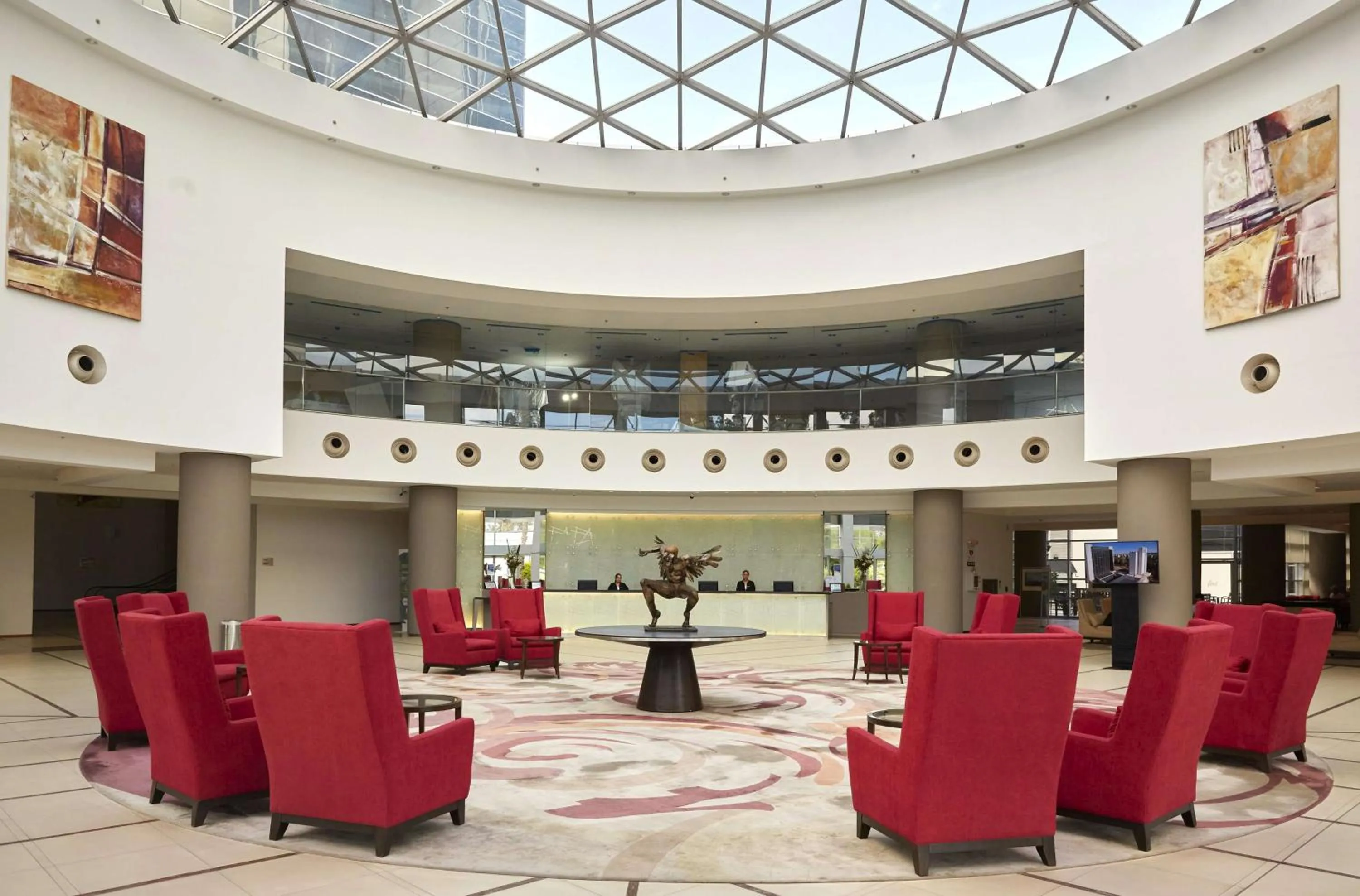 Lobby or reception in Hilton Mendoza