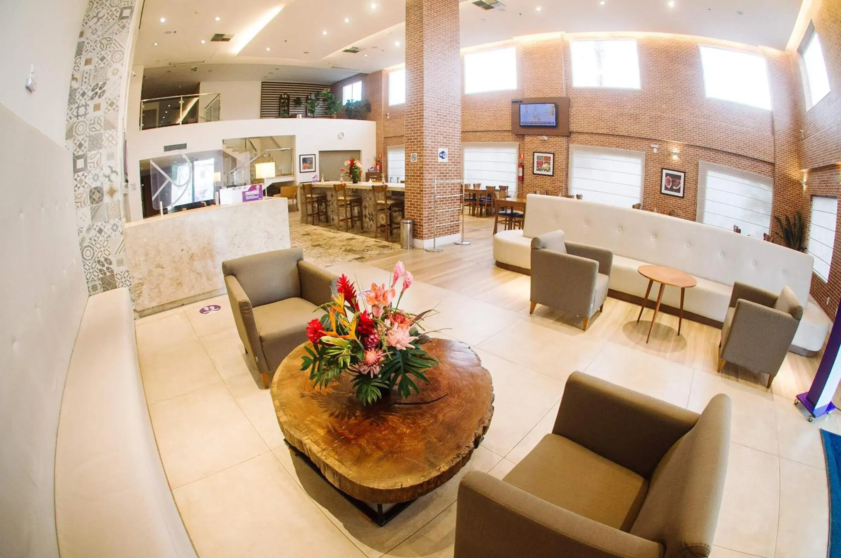Lobby or reception in Diff Hotel - by Easy Hotéis Lobby or reception in Diff Hotel - by Easy Hotéis