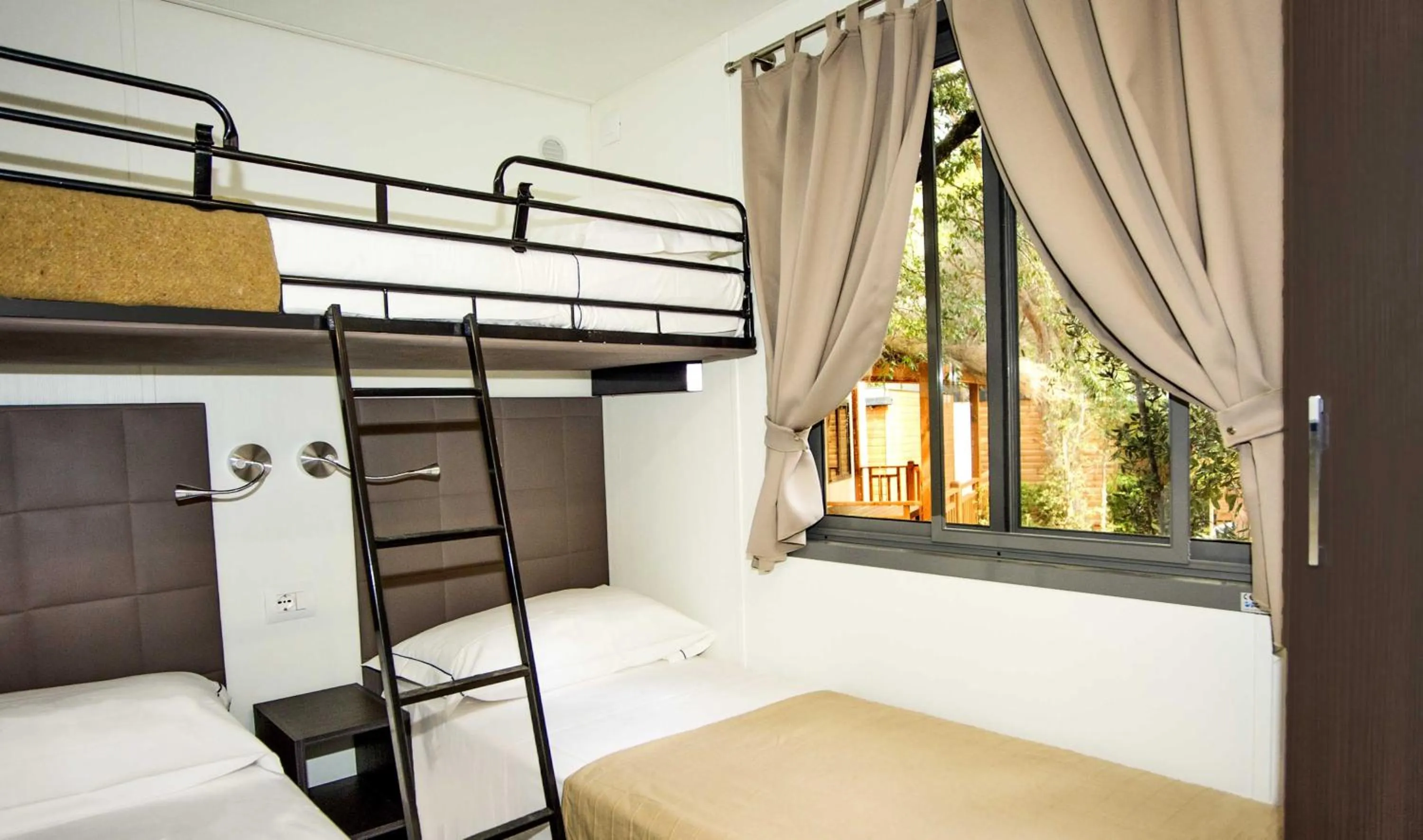 Bed in Camping Village Santapomata