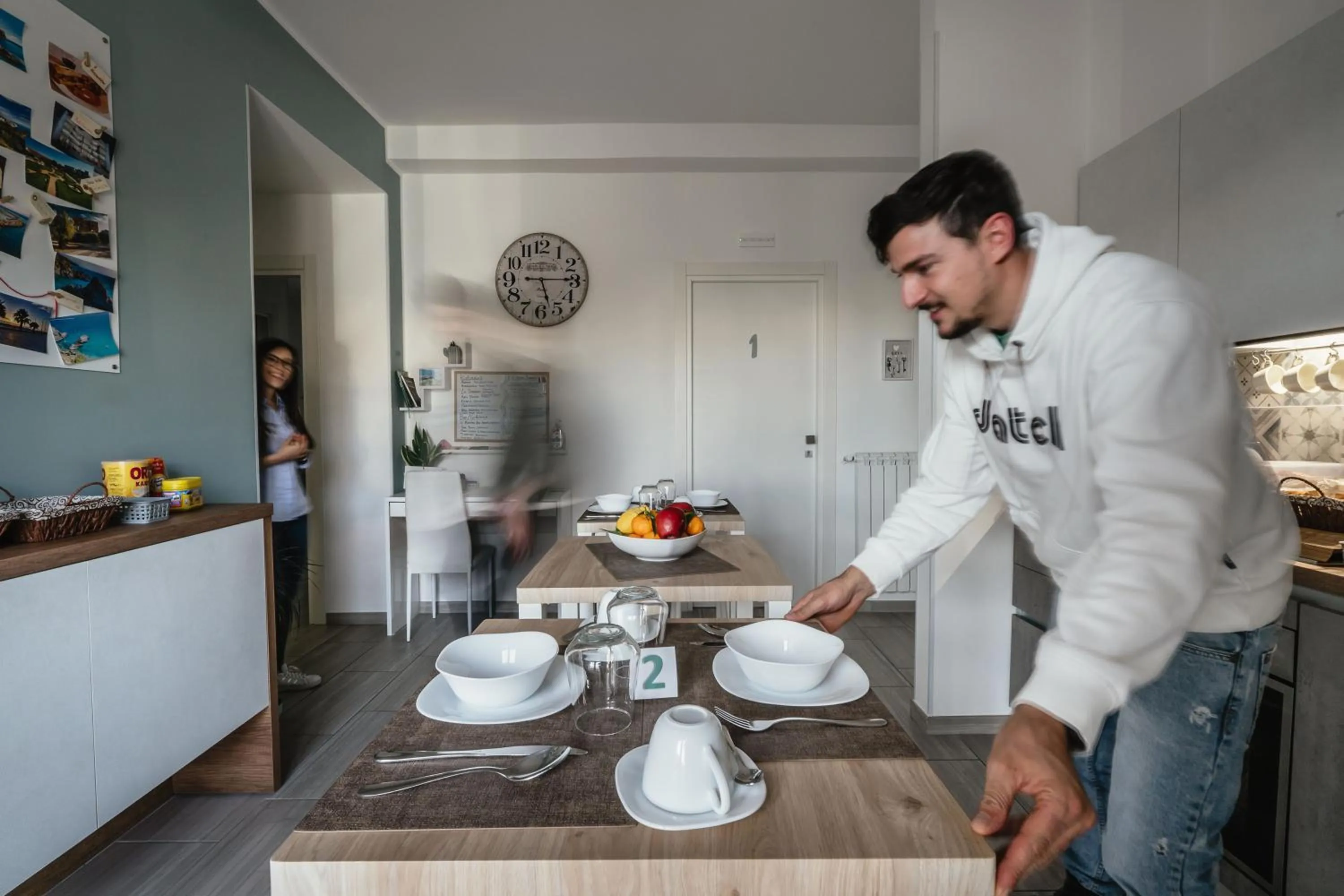 Breakfast in Zaro Suites B&B