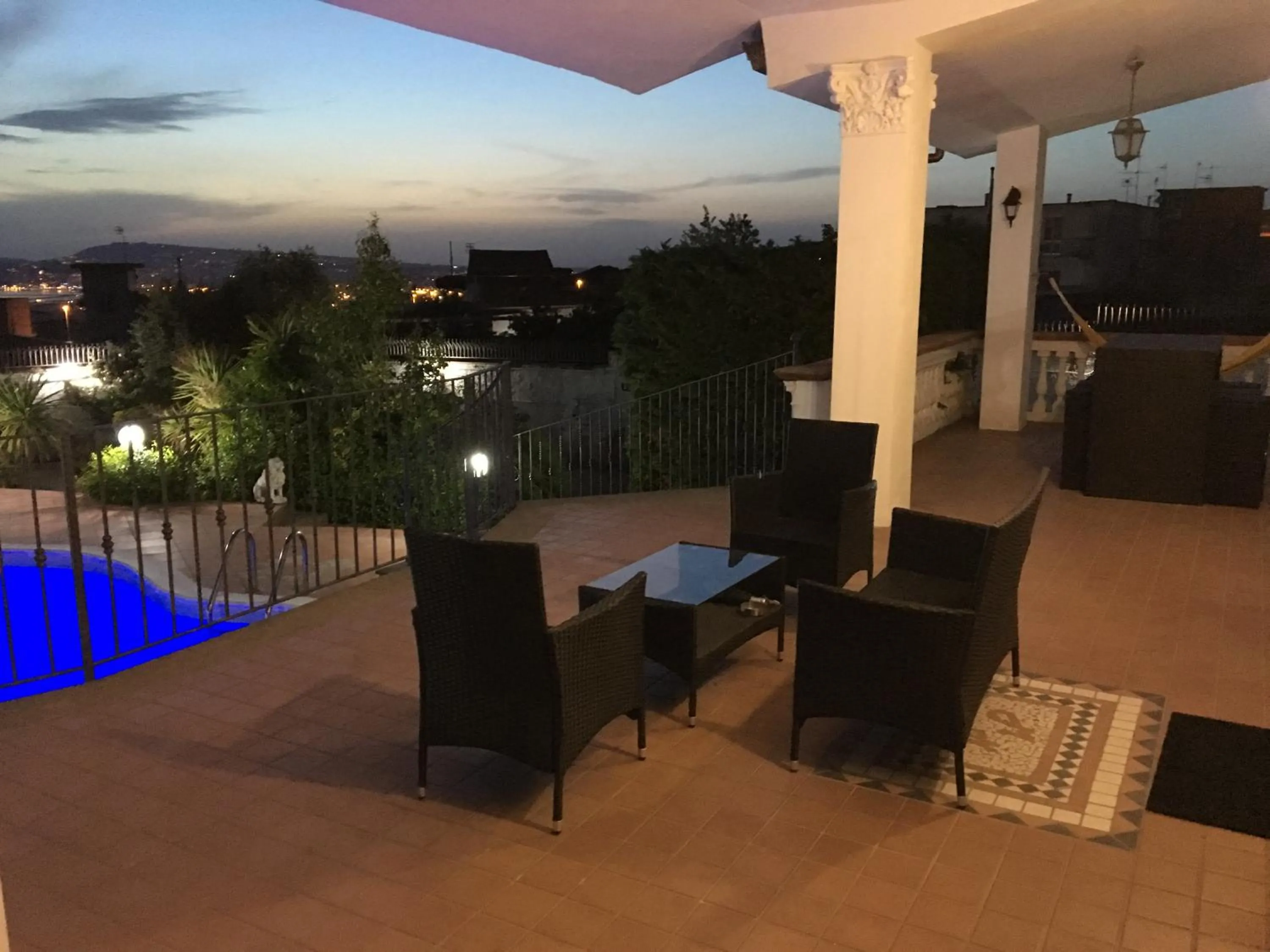 Patio in B&B Villa Nunzia