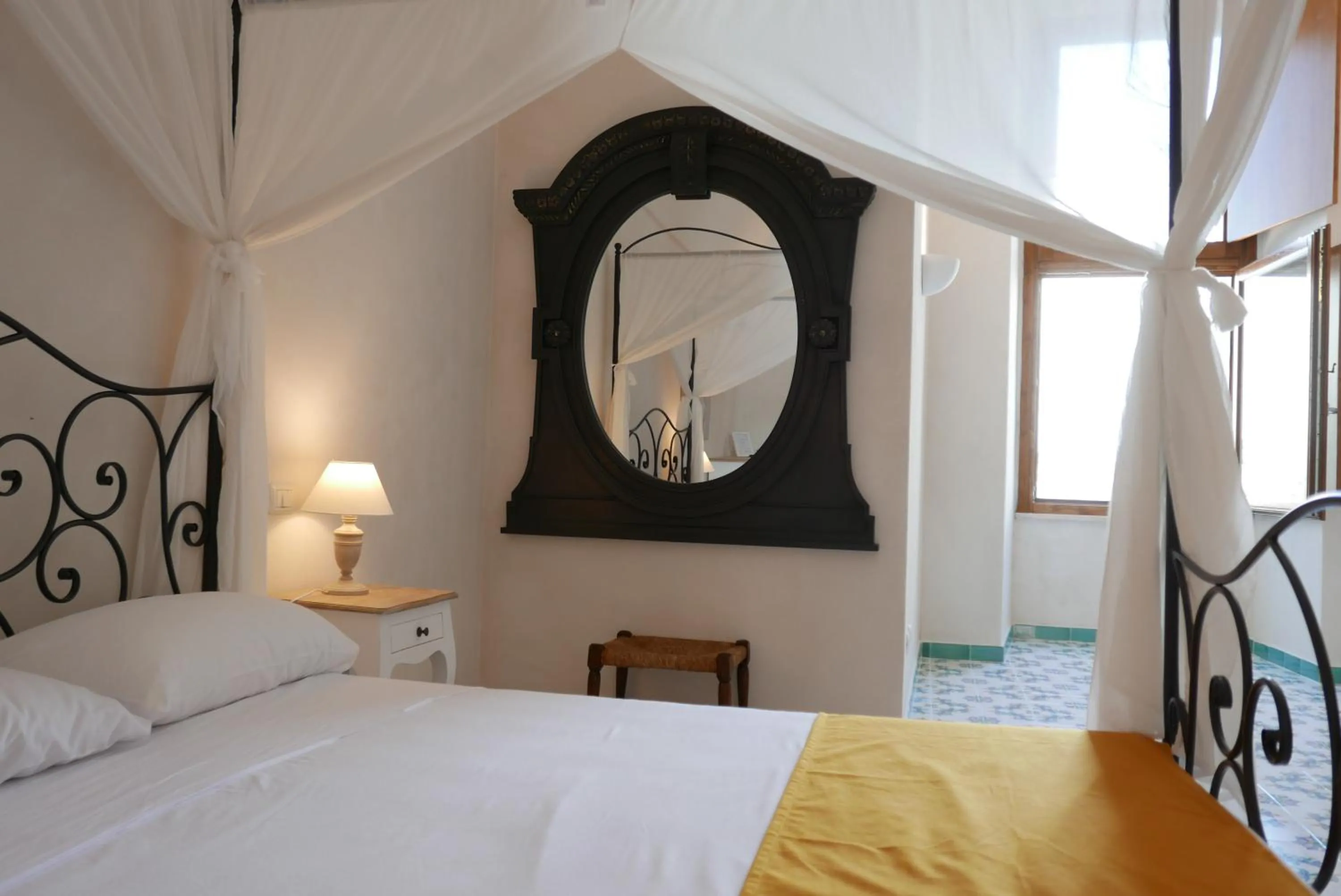 Photo of the whole room, Bed in Hotel Torre Dei Borboni
