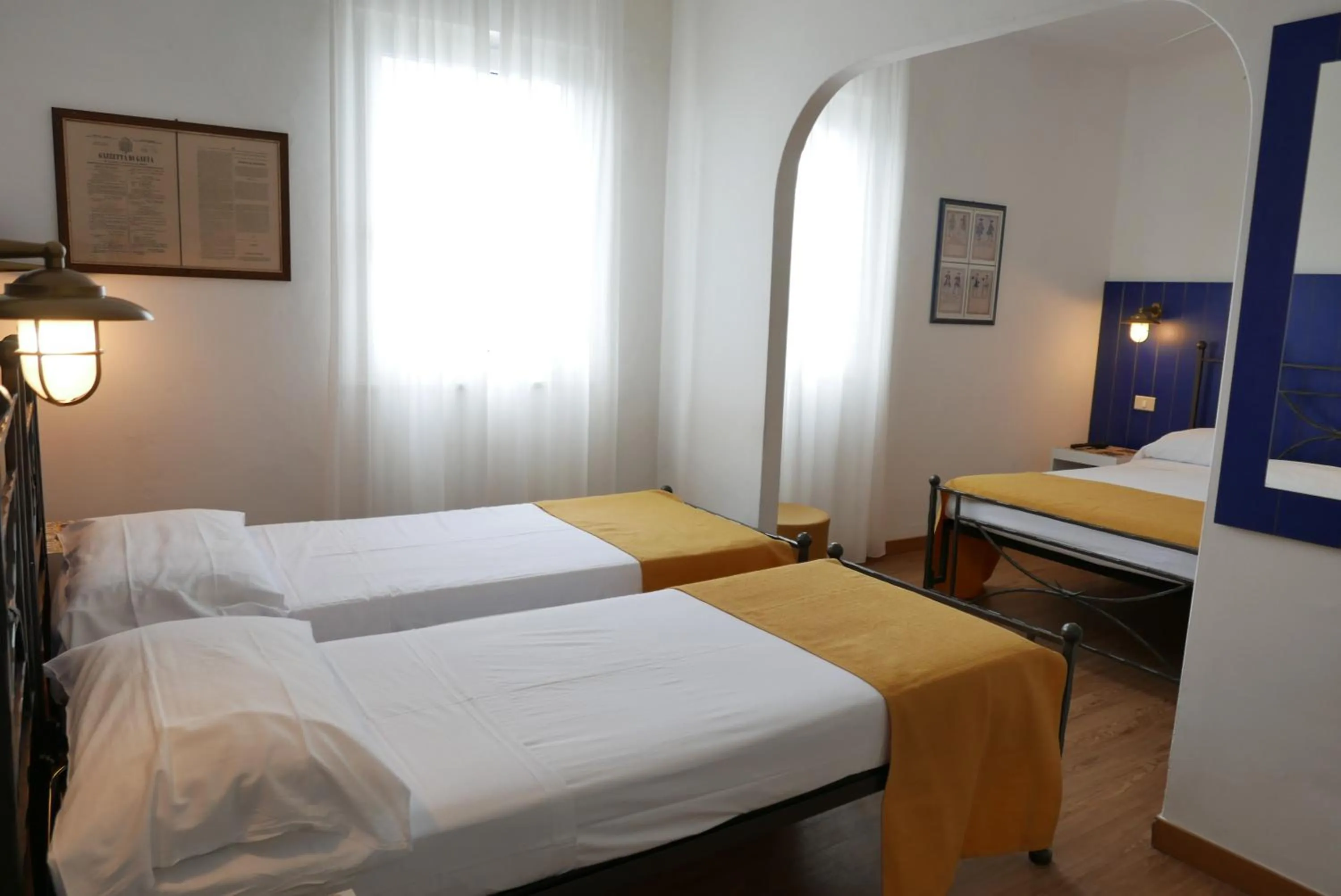 Photo of the whole room, Bed in Hotel Torre Dei Borboni