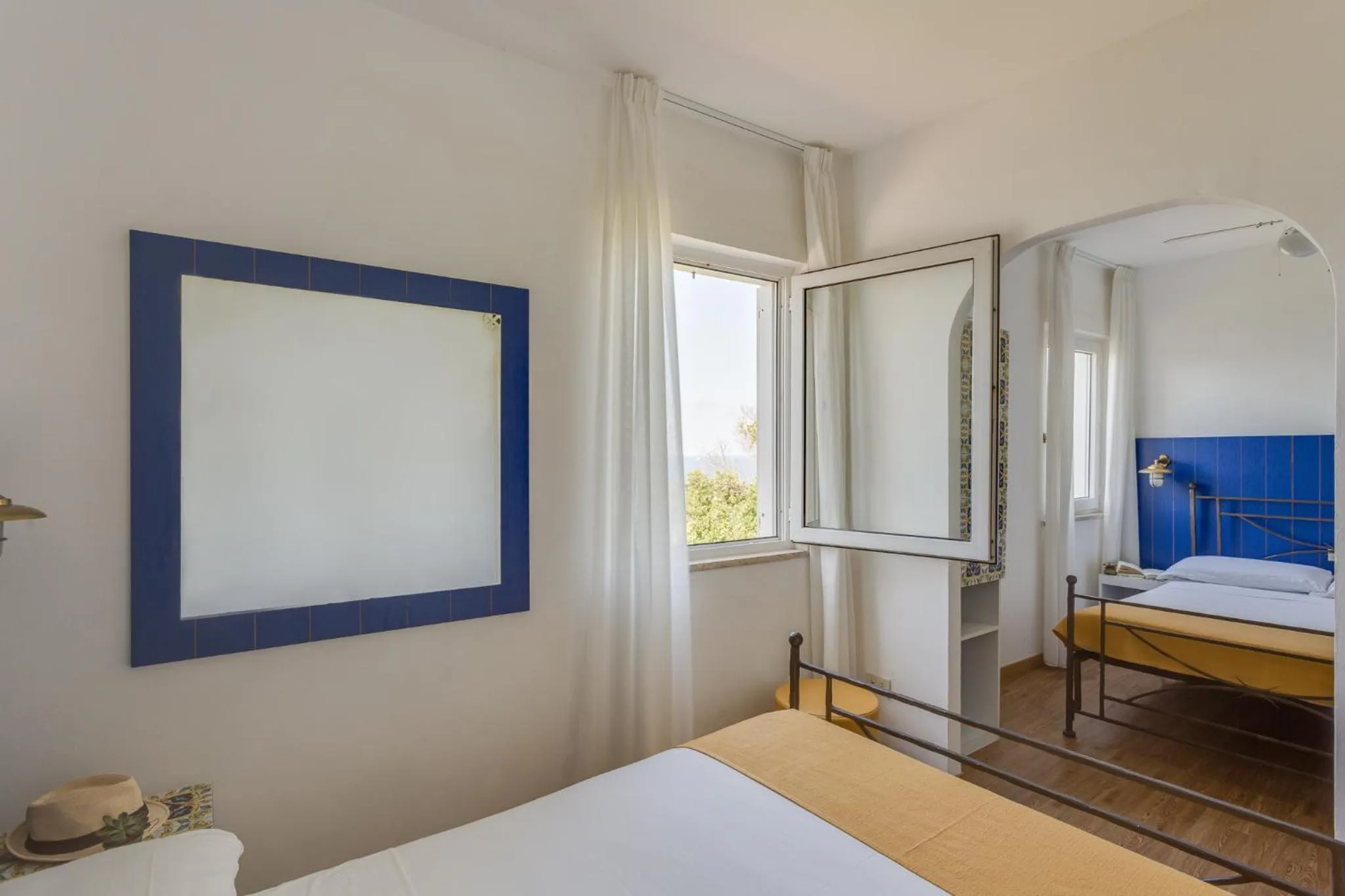 Bed in Hotel Torre Dei Borboni