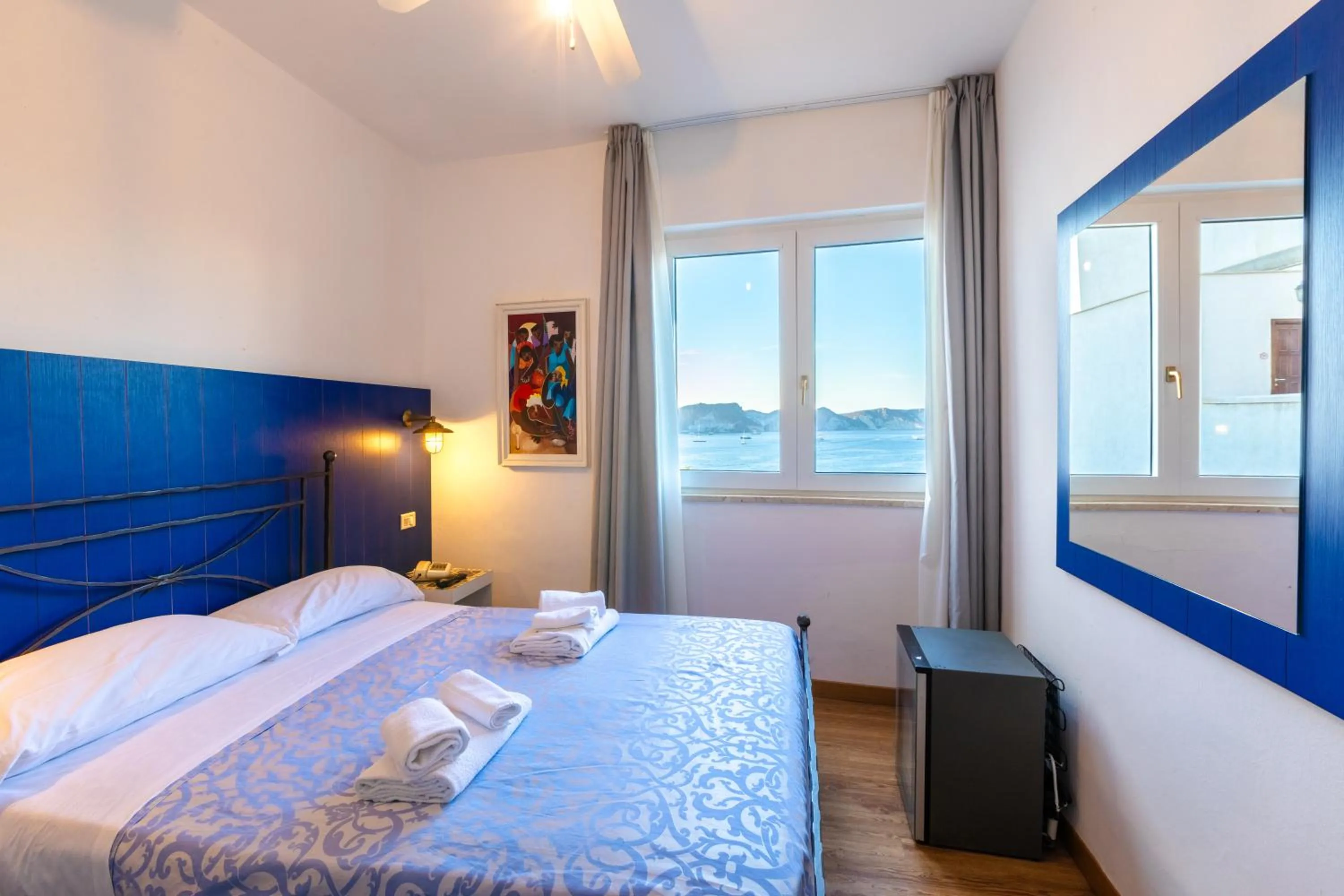 Photo of the whole room, Bed in Hotel Torre Dei Borboni