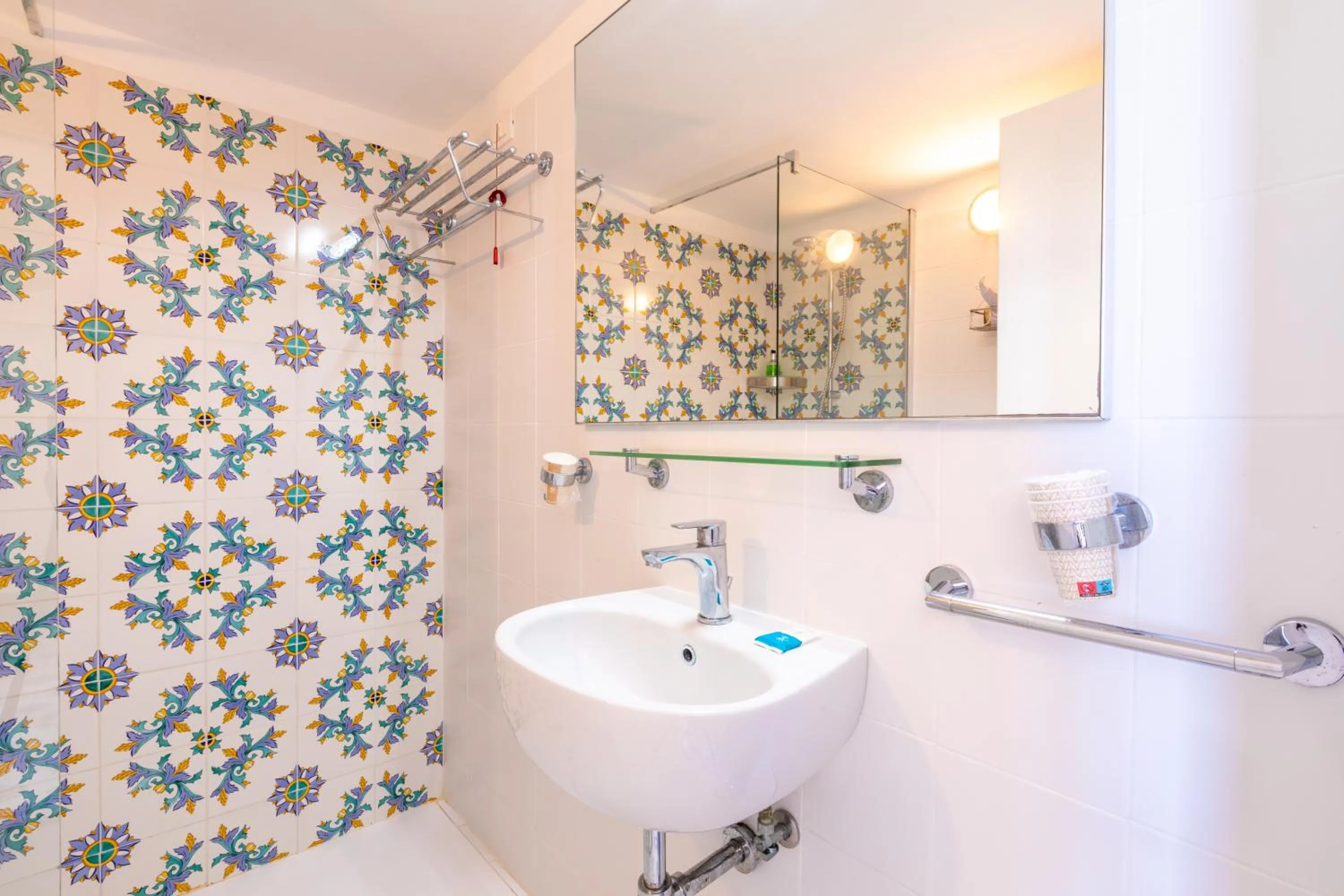 Bathroom in Hotel Torre Dei Borboni