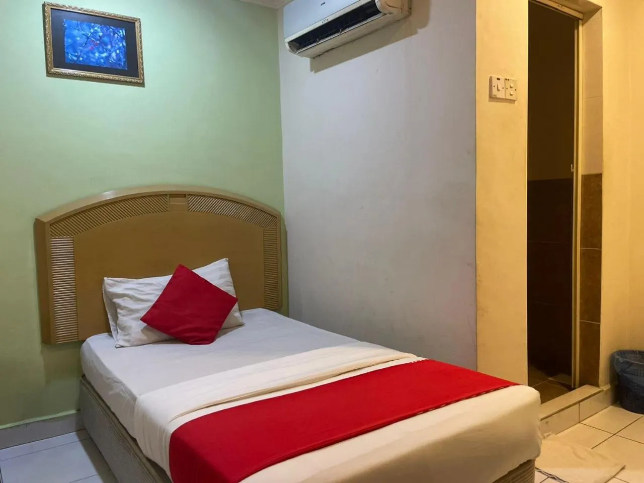 HOTEL SAHARA INN BATU CAVES