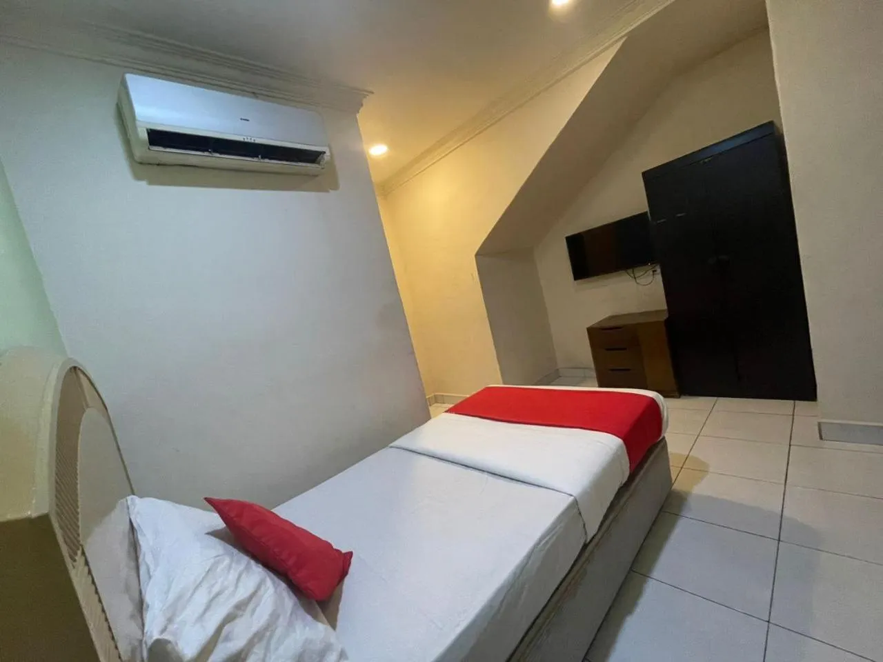 HOTEL SAHARA INN BATU CAVES