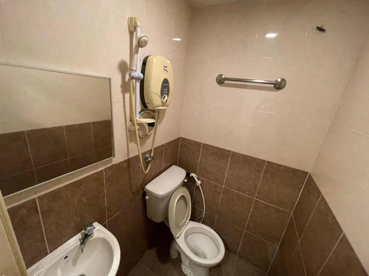 HOTEL SAHARA INN BATU CAVES