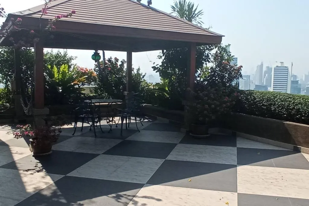 Patio in Stunning 24th Fl Terrace Penthouse!