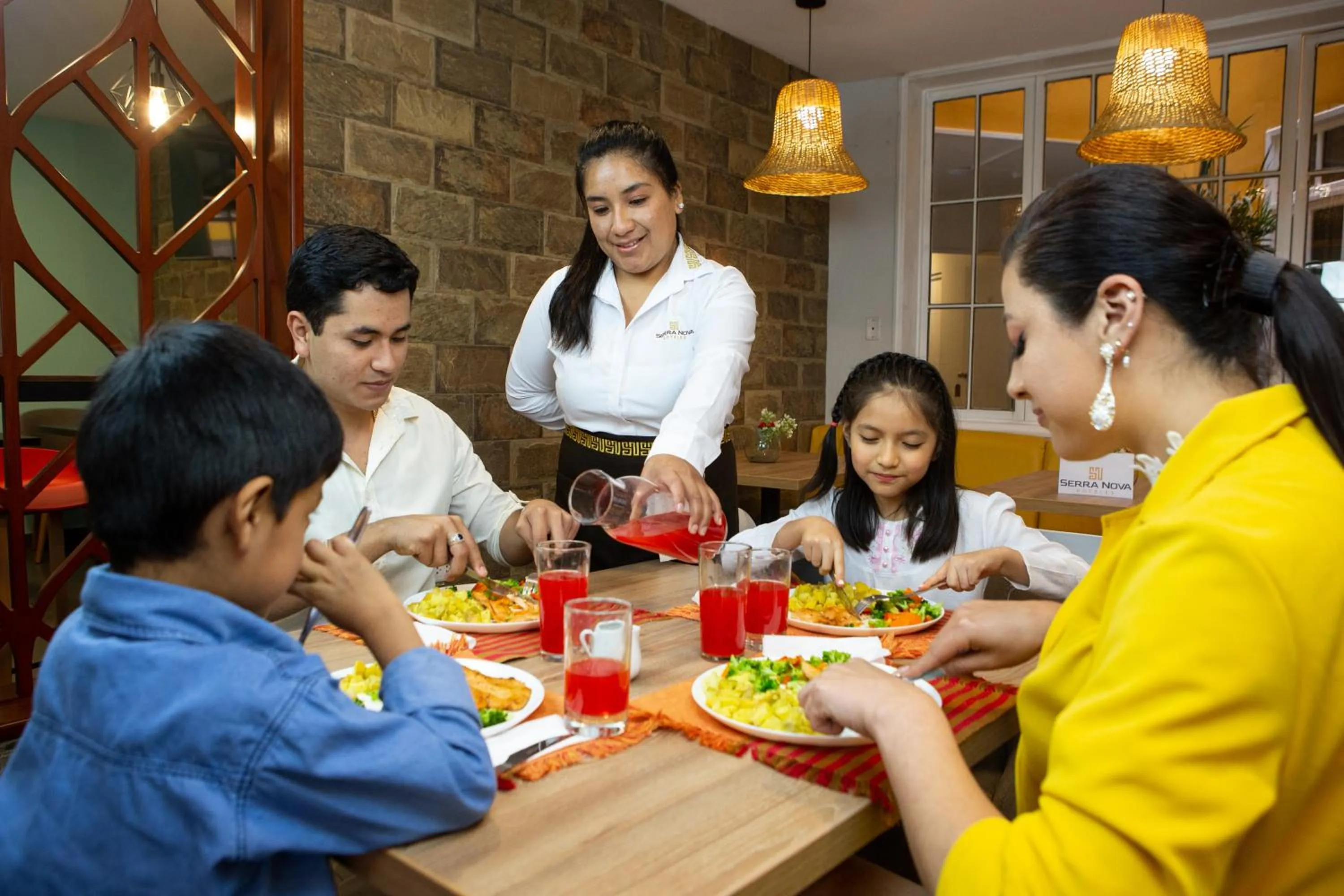 Breakfast in Hotel Serra Nova