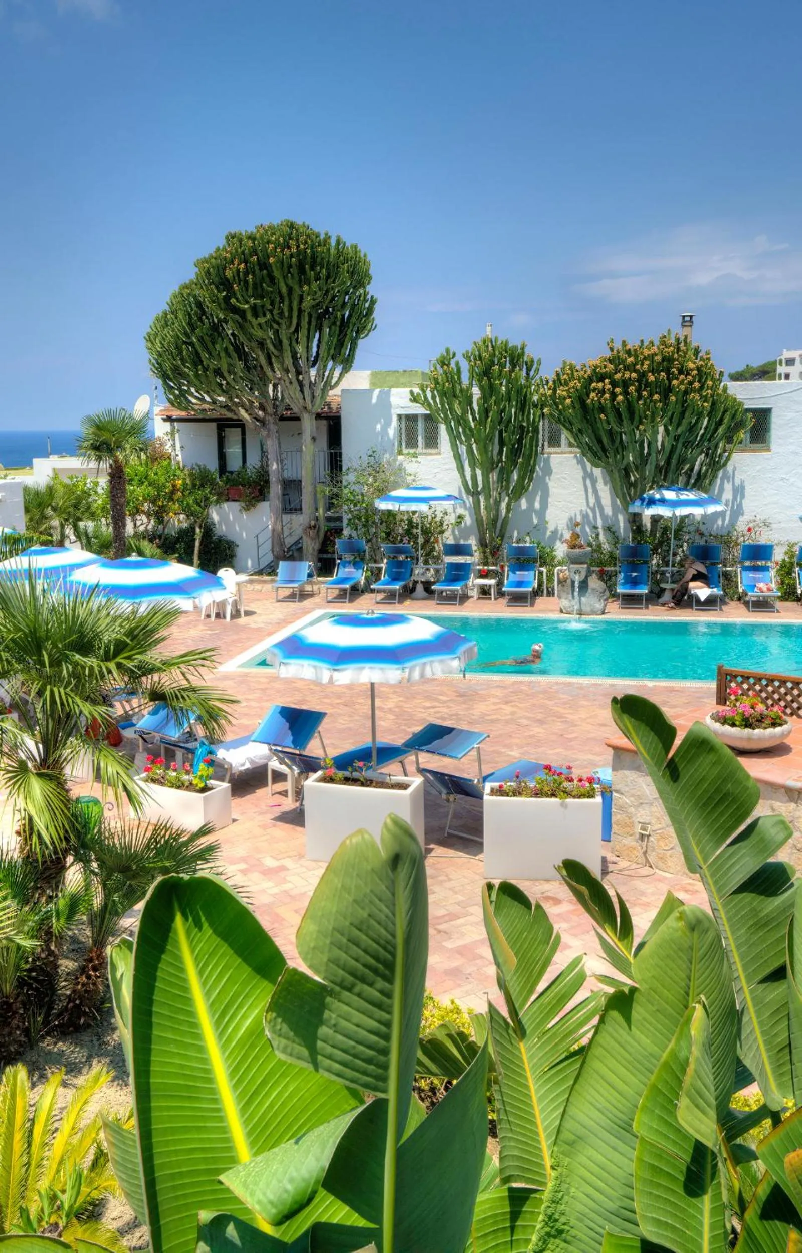 Swimming Pool in Hotel Imperamare