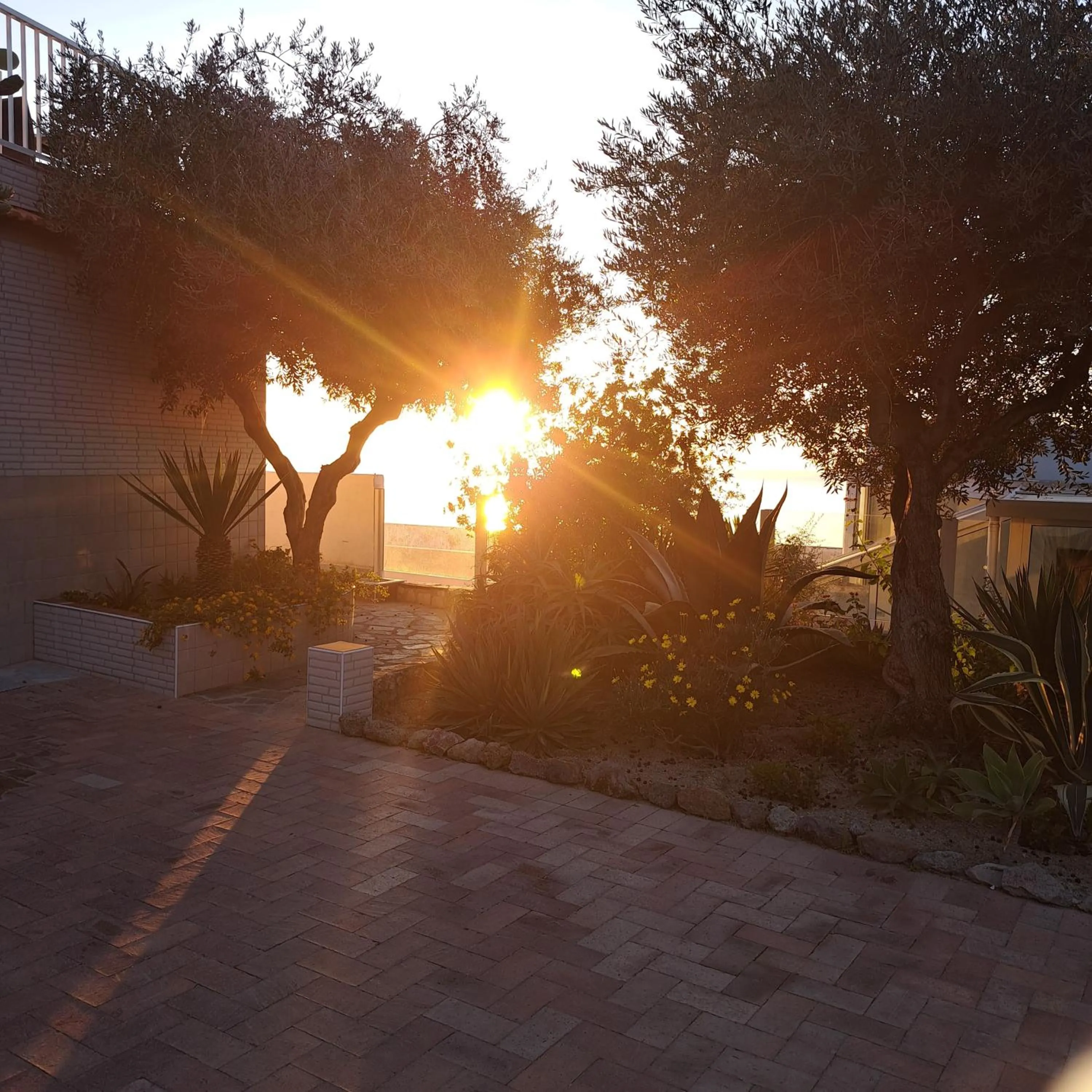 Sunrise/Sunset in Hotel Imperamare