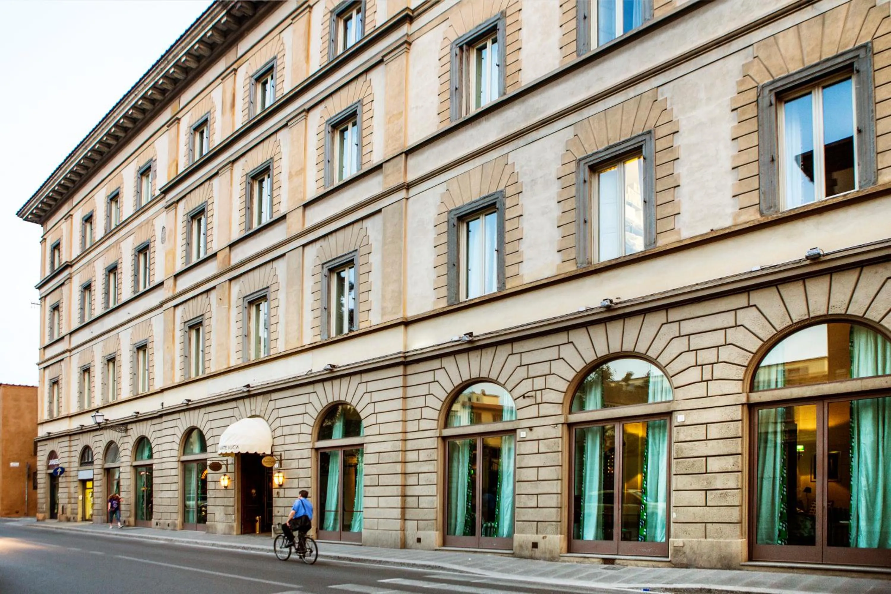 Facade/entrance in Room Mate Luca, Florence