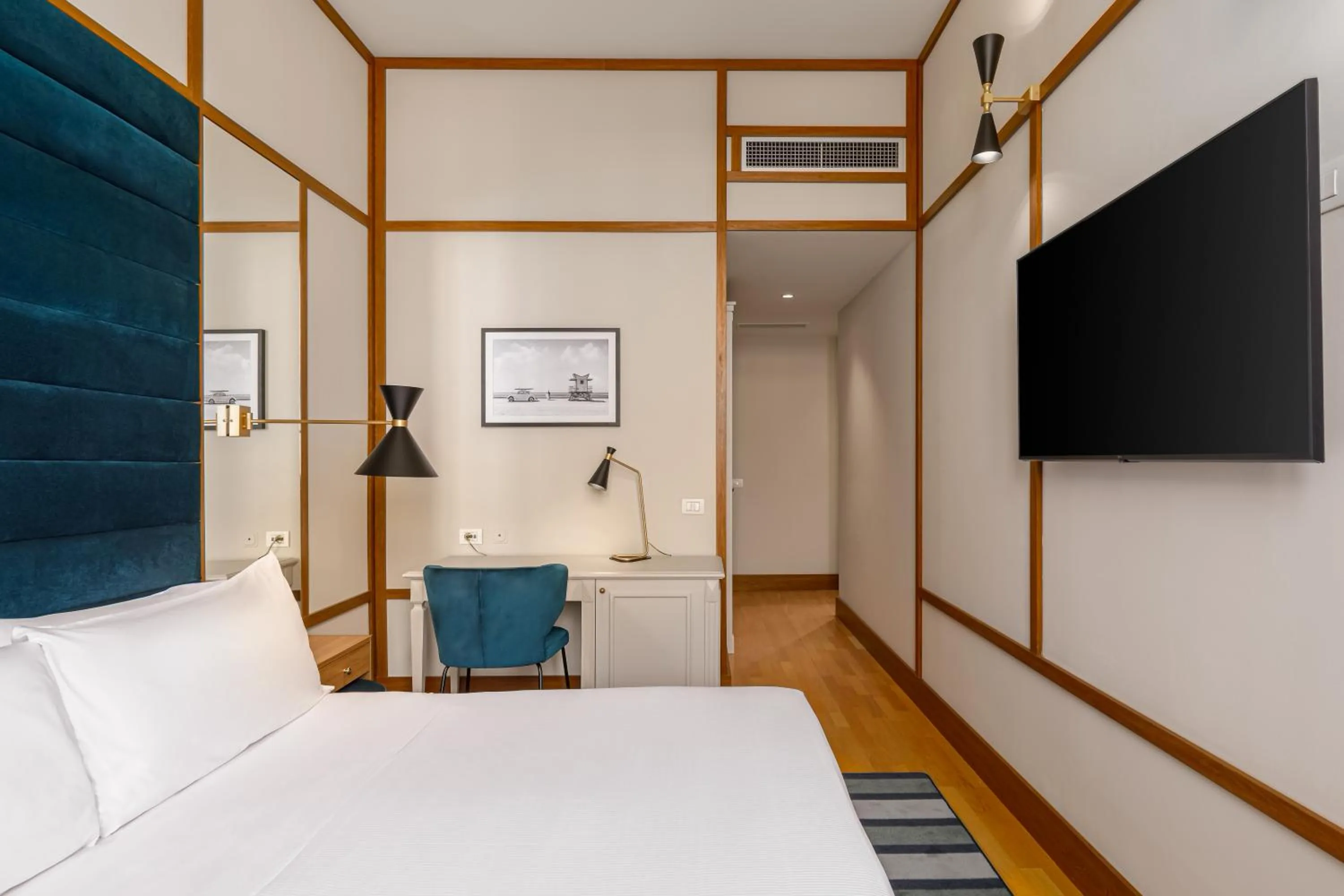 Bed in Room Mate Luca, Florence