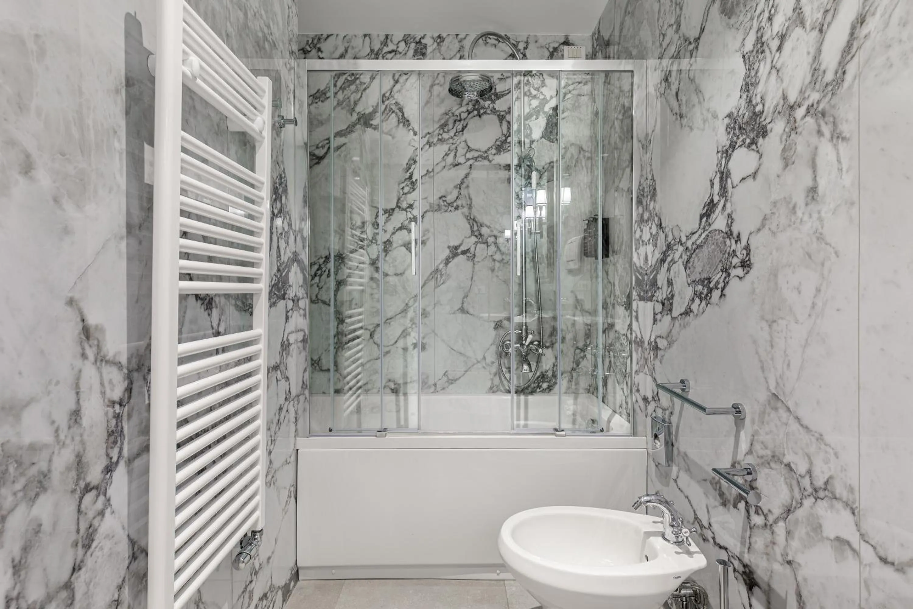 Bathroom in Room Mate Luca, Florence