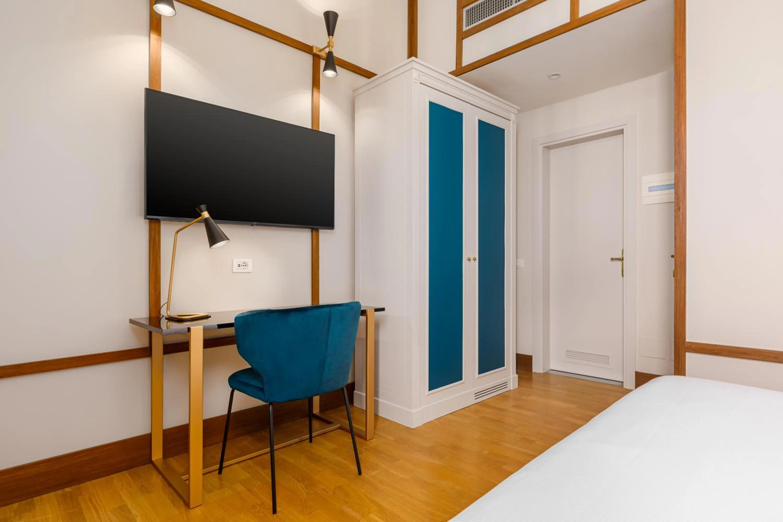 Bed in Room Mate Luca, Florence