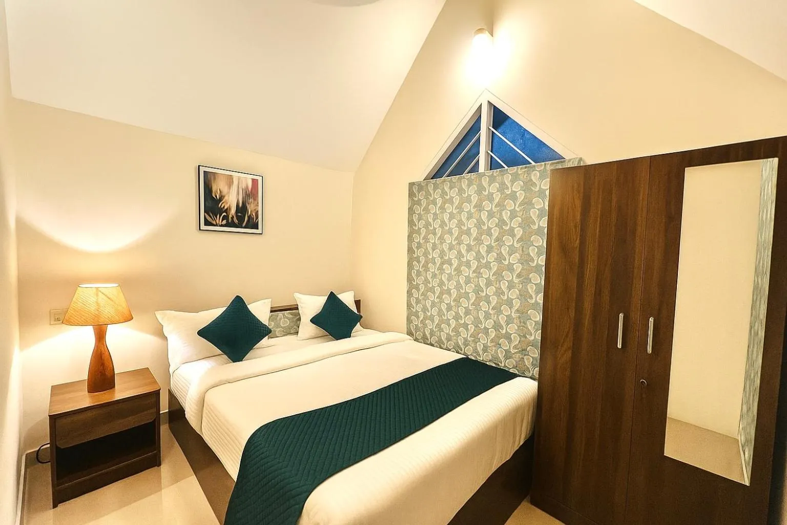 The Oval House, Kochi - Approved by Kerala Tourism - Exclusively for Families