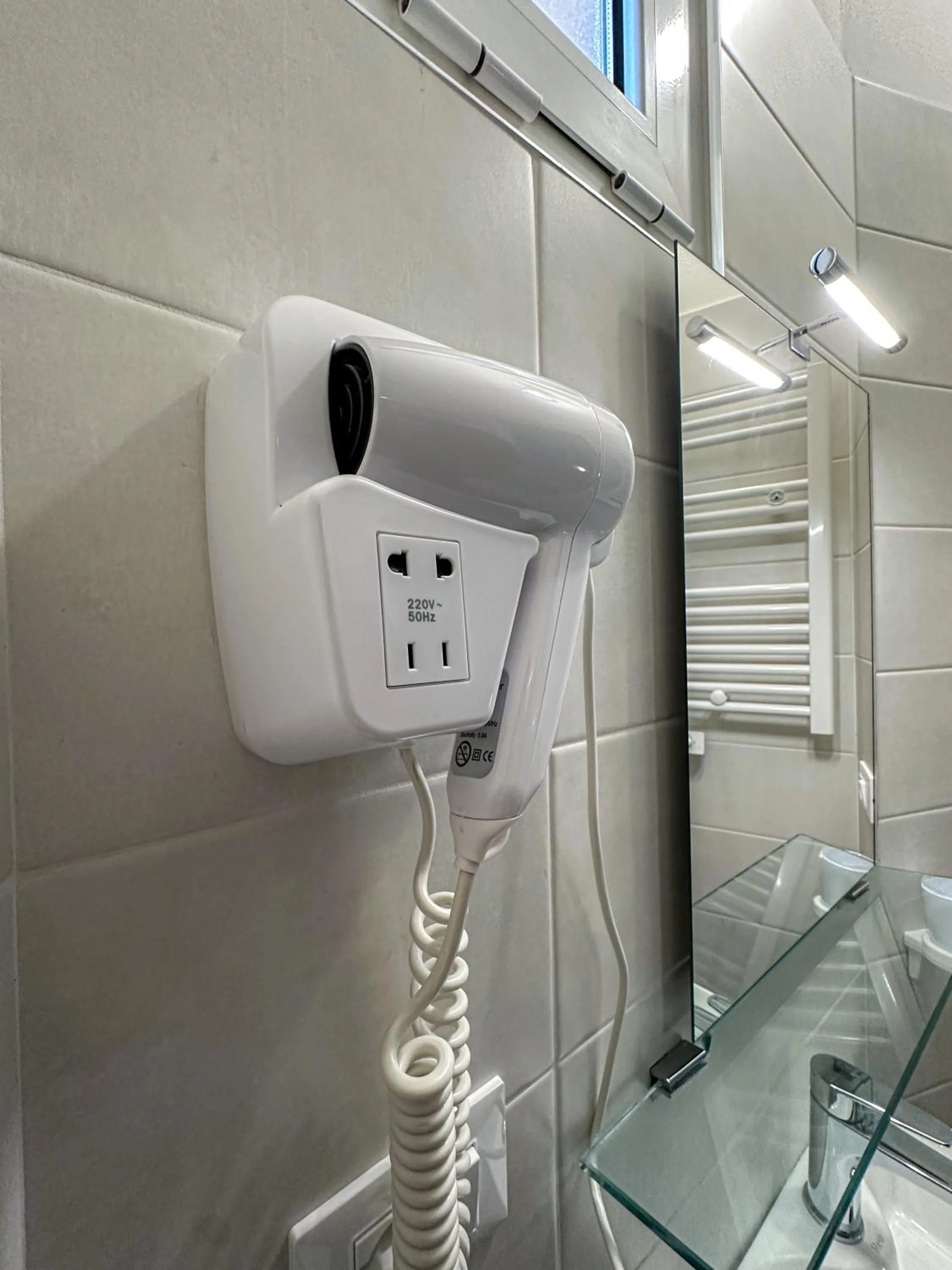 hair dryier in Hotel Ilde