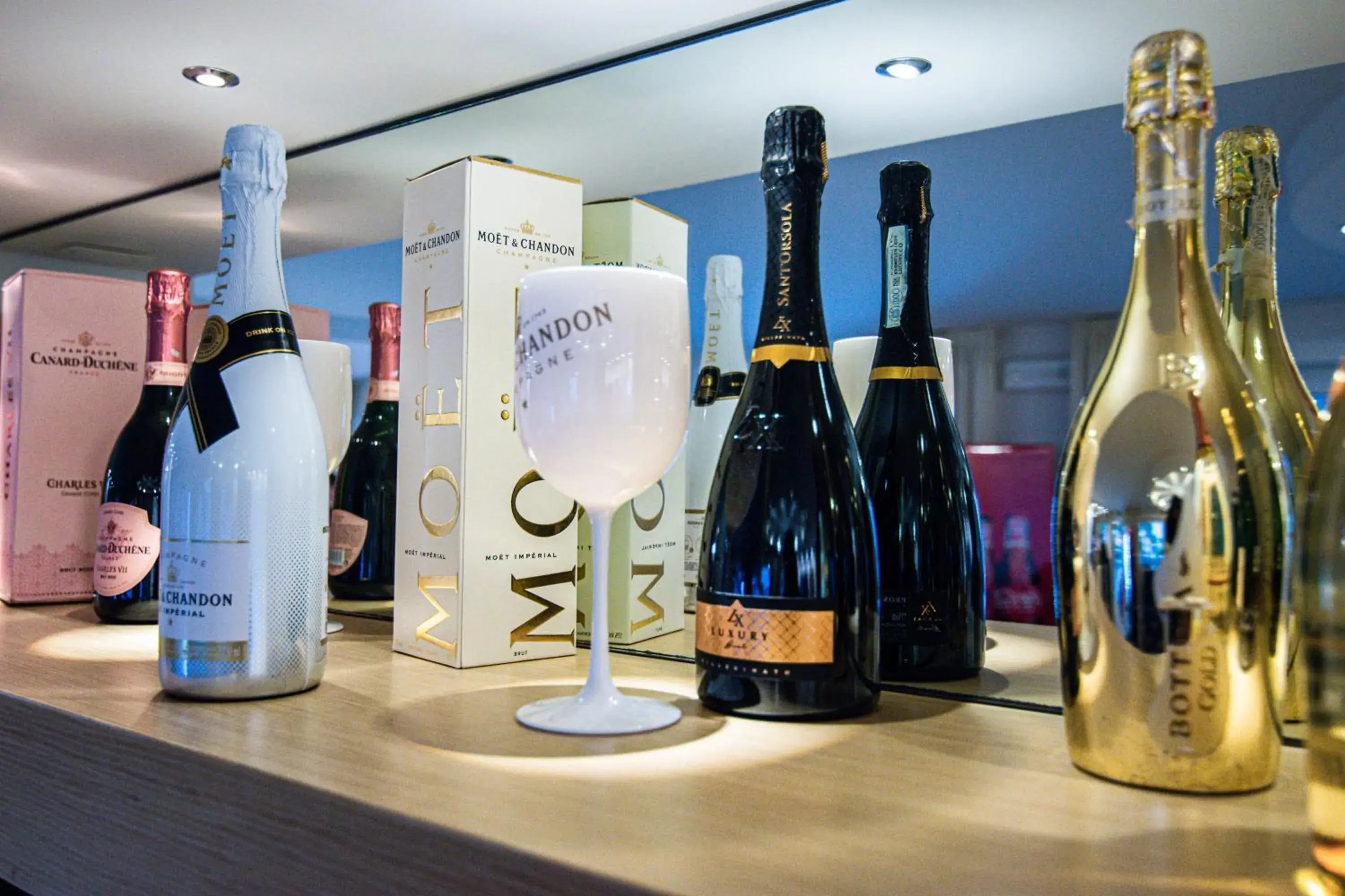 Food and drinks in Hotel Ilde Food and drinks in Hotel Ilde