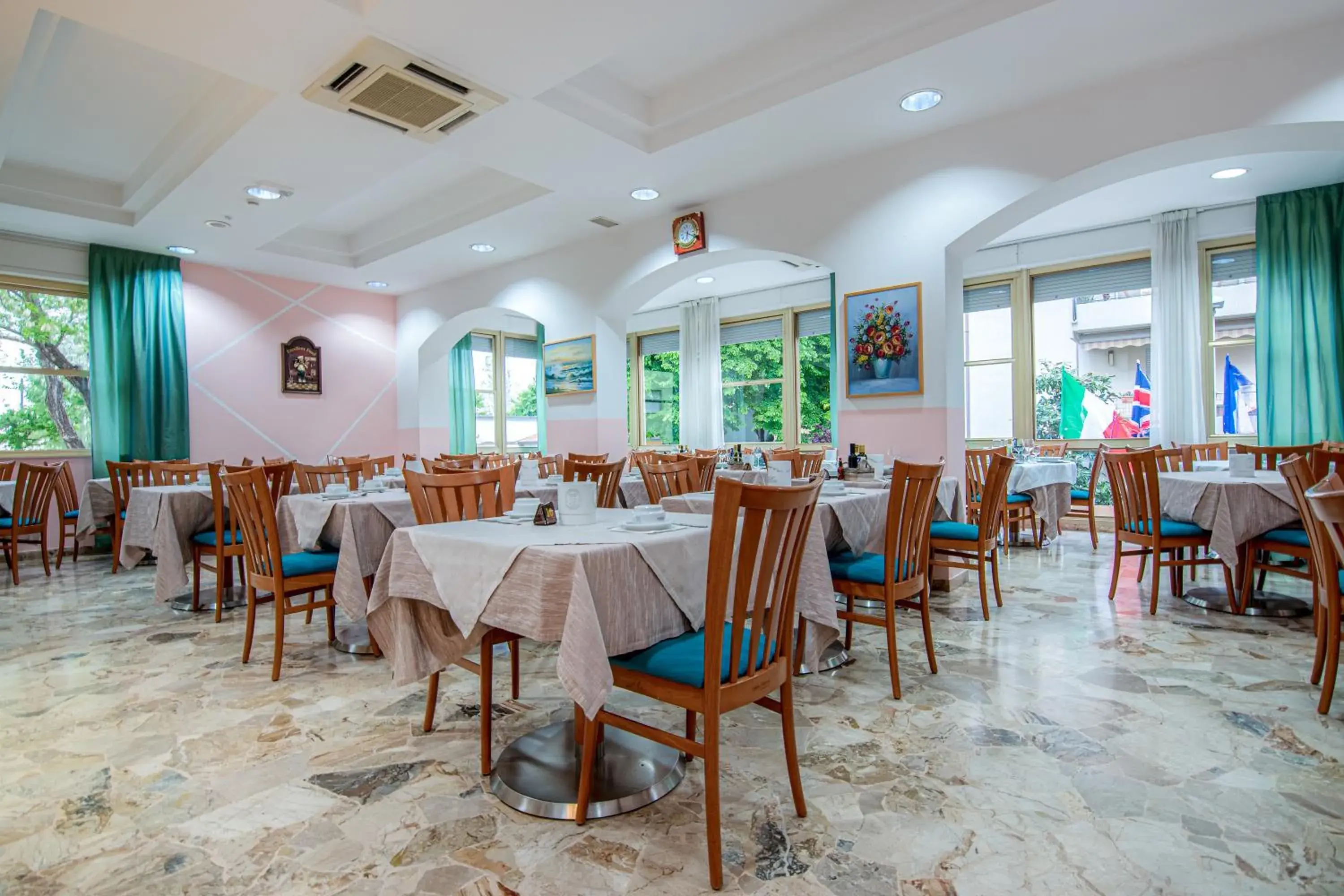 Restaurant/places to eat in Hotel Ilde Restaurant/places to eat in Hotel Ilde