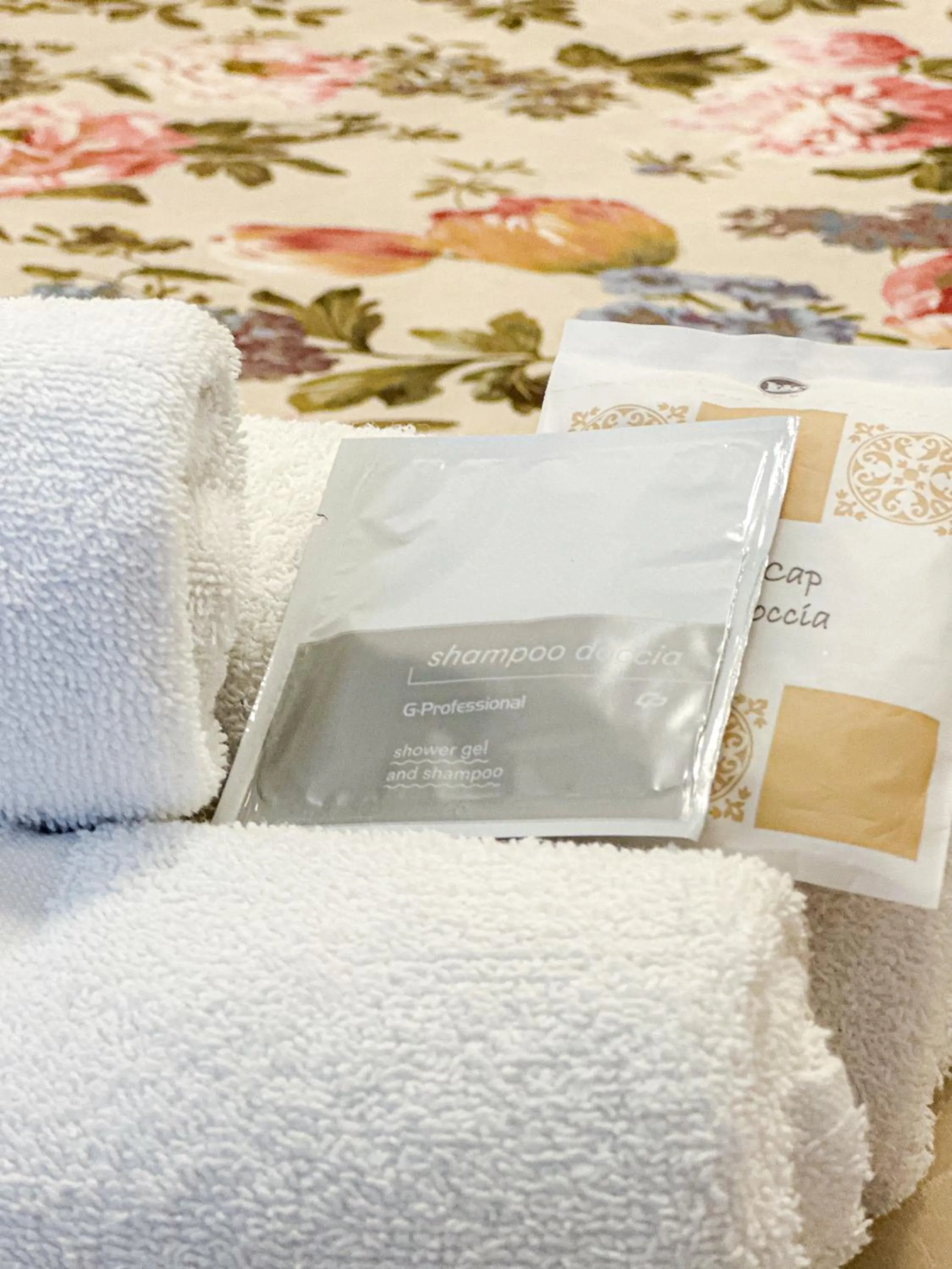 towels, Bed in Hotel Ilde