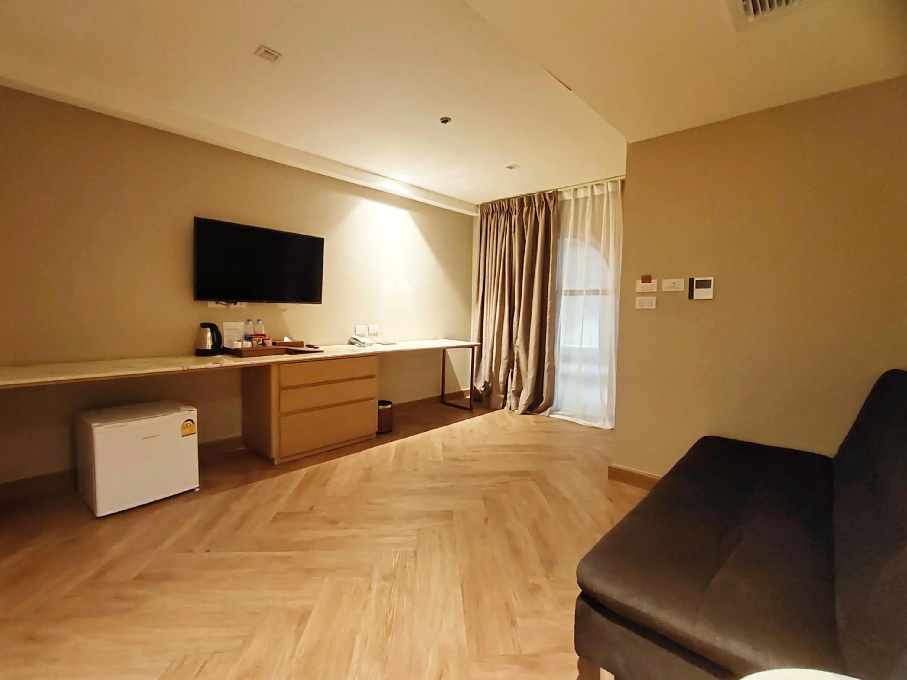 TV and multimedia in Away Bangkok Riverside Kene