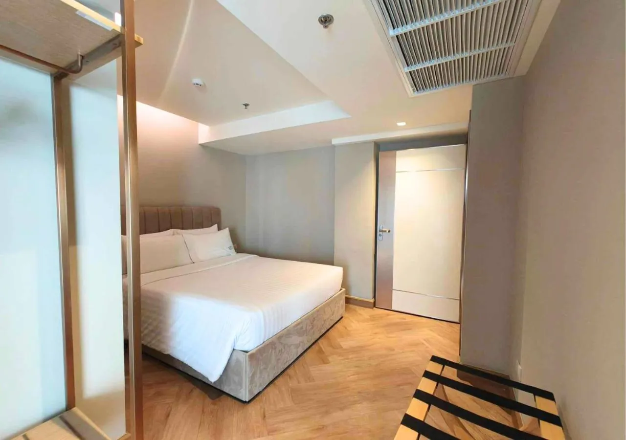 Photo of the whole room, Bed in Away Bangkok Riverside Kene