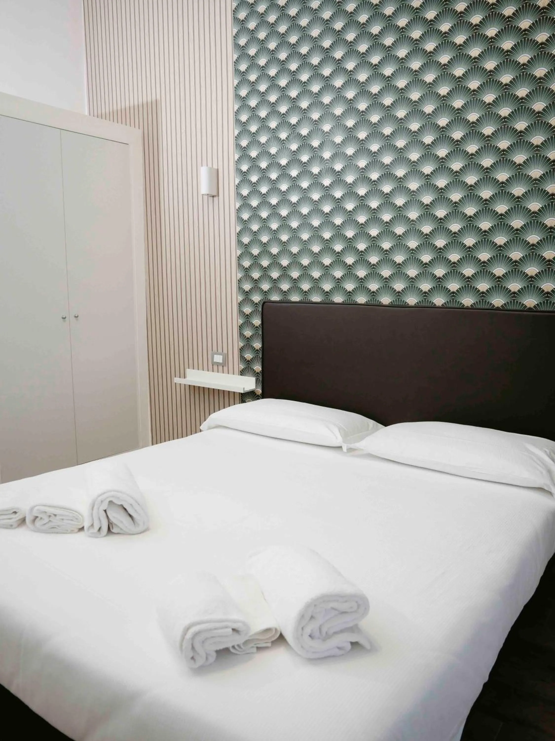 Bedroom, Bed in Millennium Gold Hotel