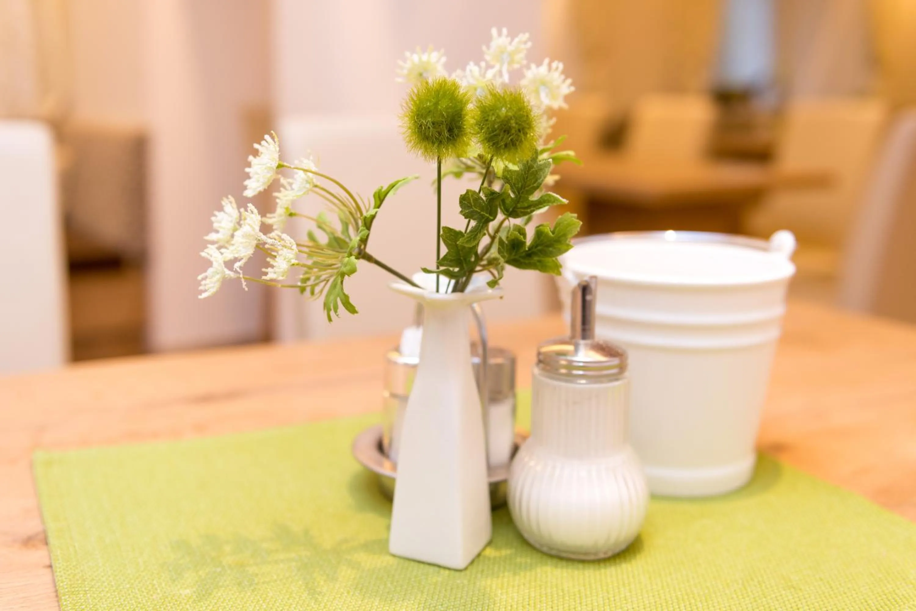 Buffet breakfast in Kirchenwirt Irrsdorf Familie Schinwald