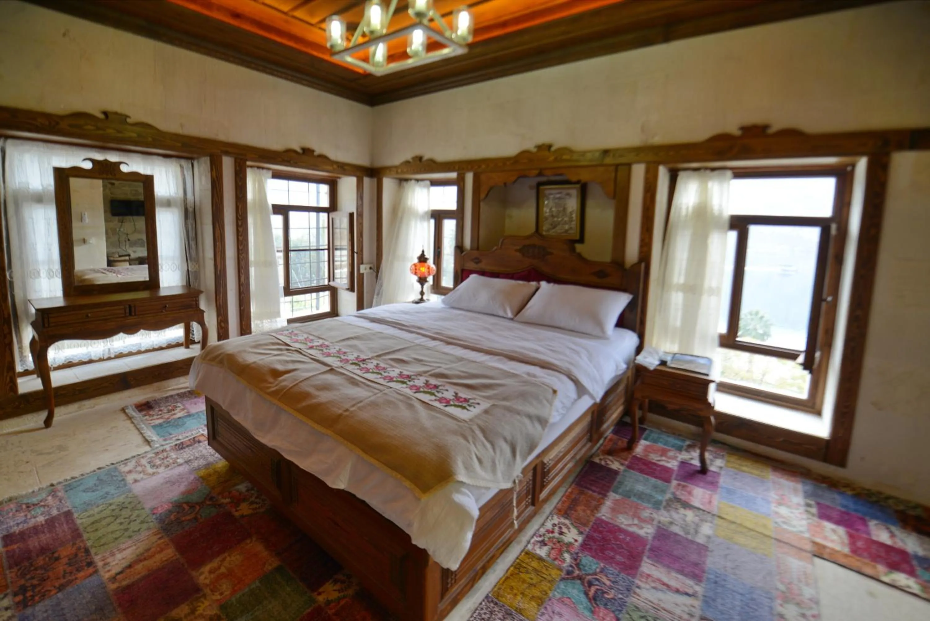 Bed in TÜRKMEN KONAGI HALFETİ BUTİK OTEL