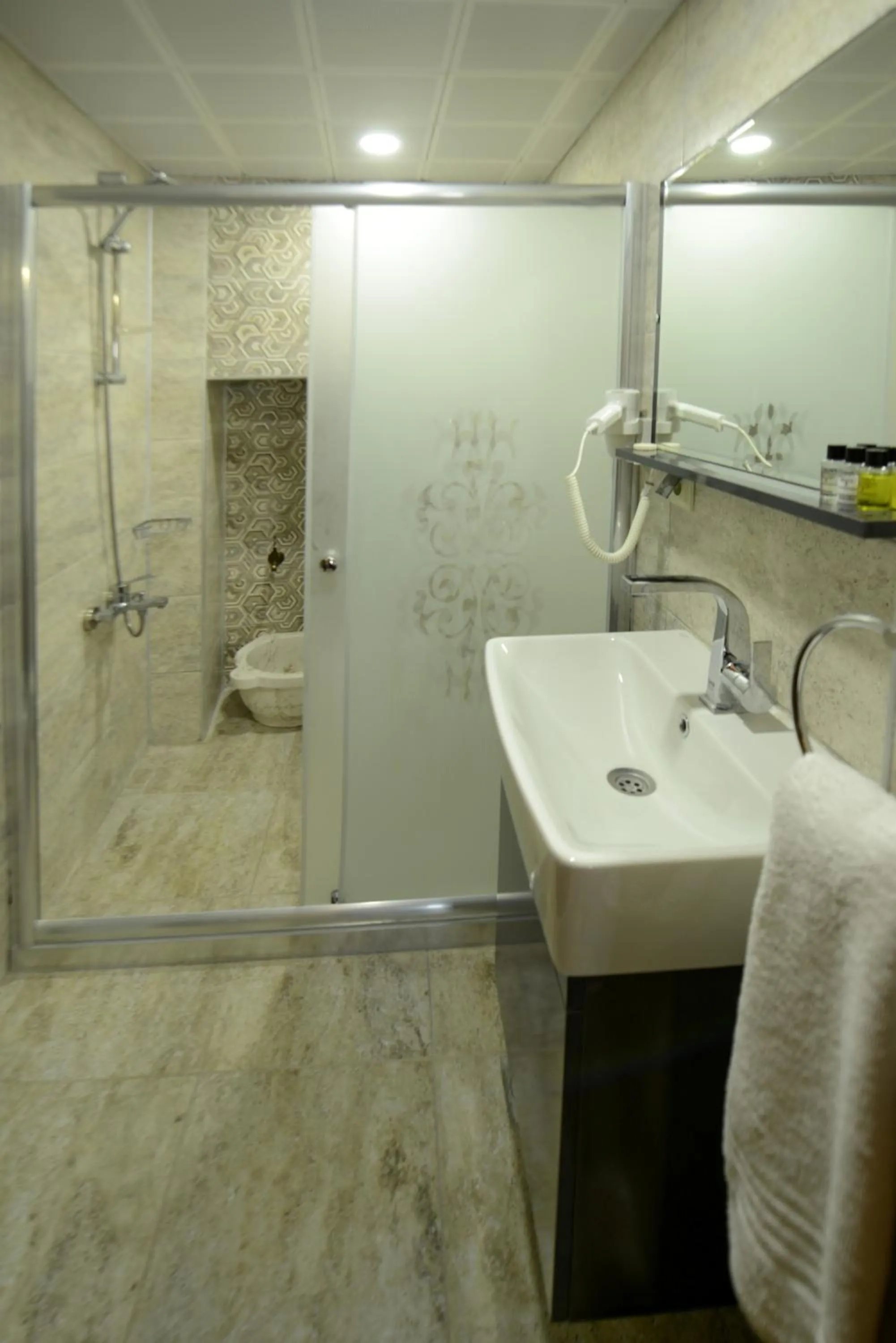 Bathroom in TÜRKMEN KONAGI HALFETİ BUTİK OTEL