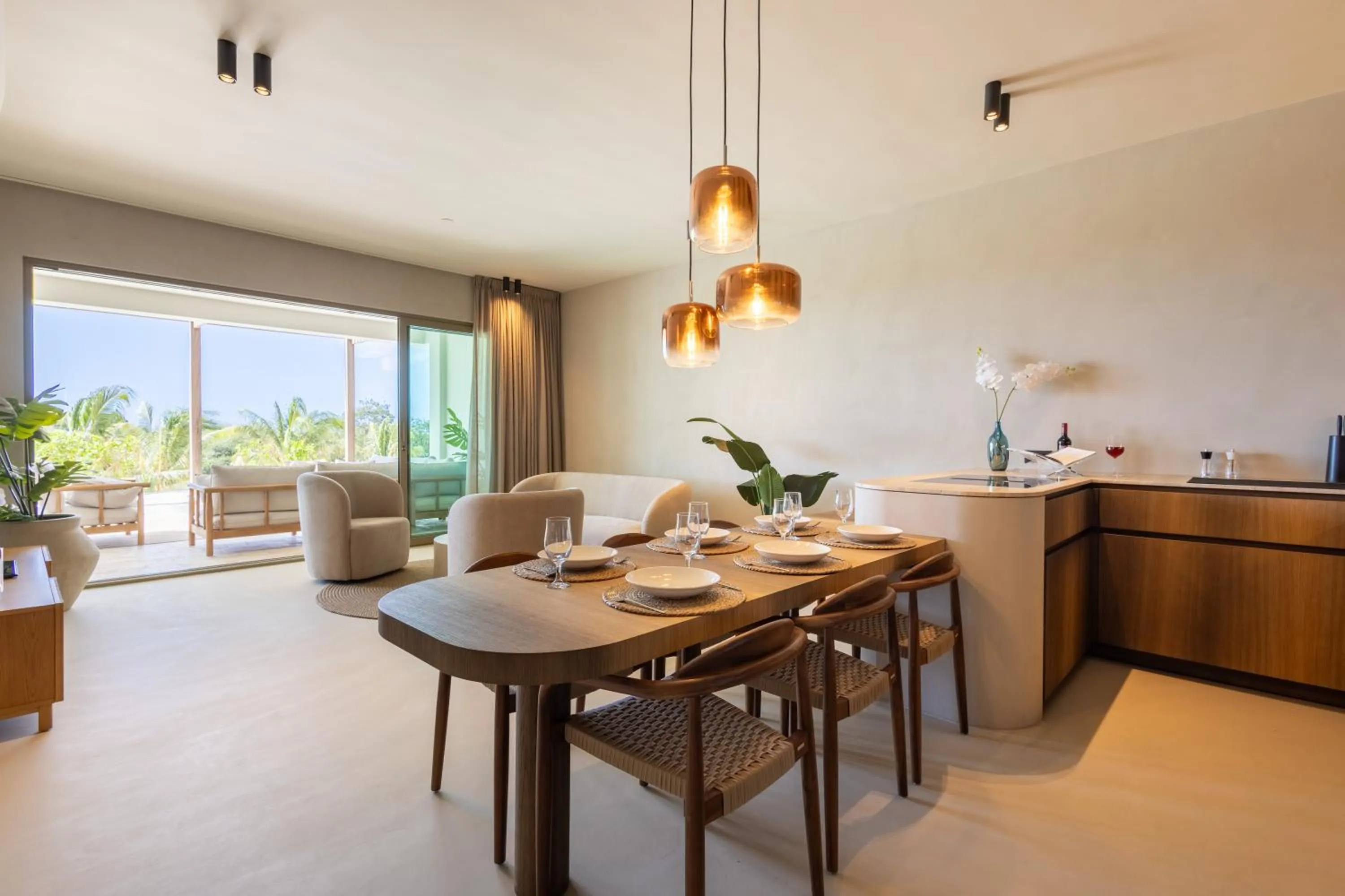 The Reef - Blue Bay Golf & Beach Resort