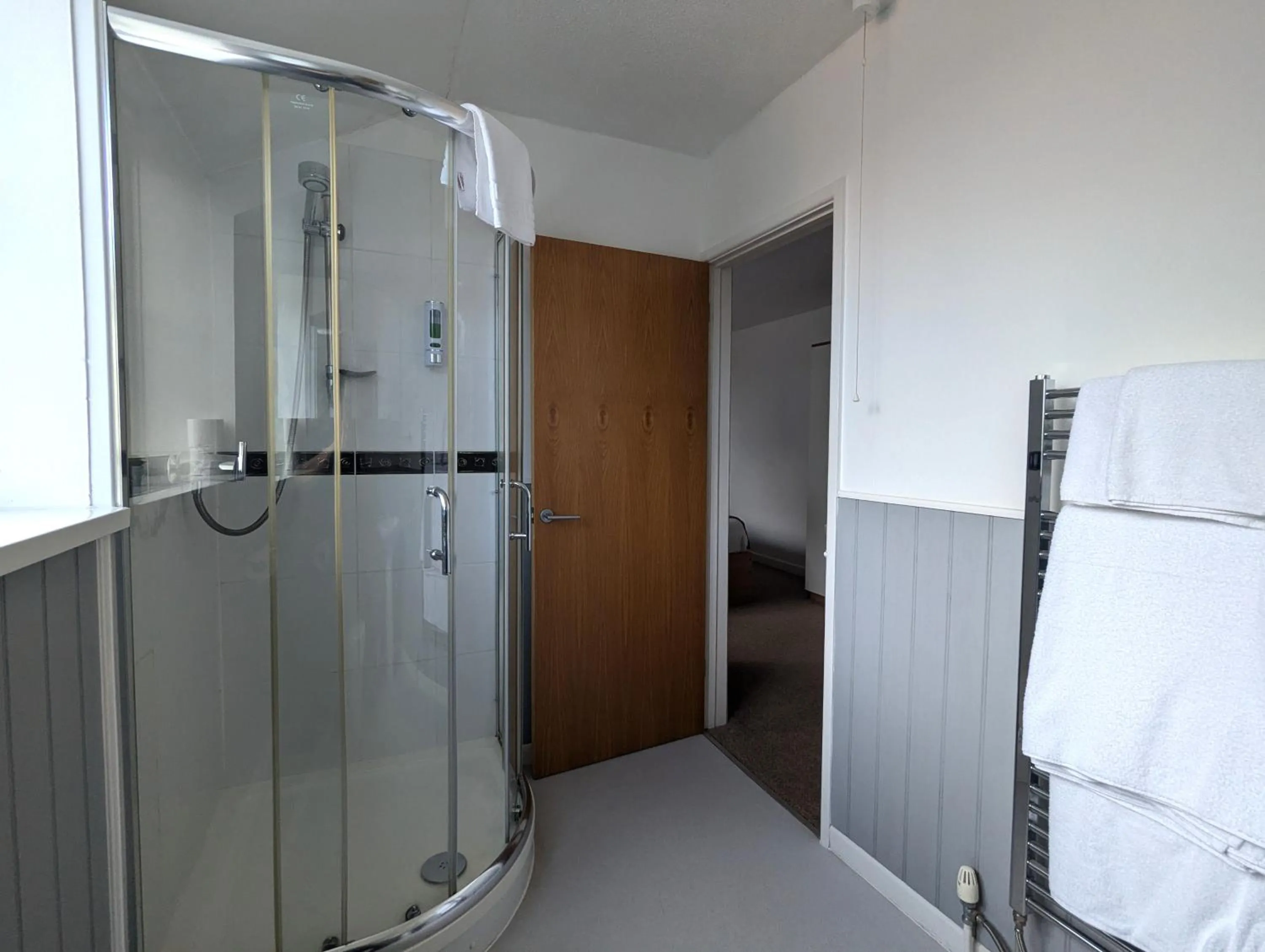 Standard Twin Room in The Lodge by Cefn Tilla