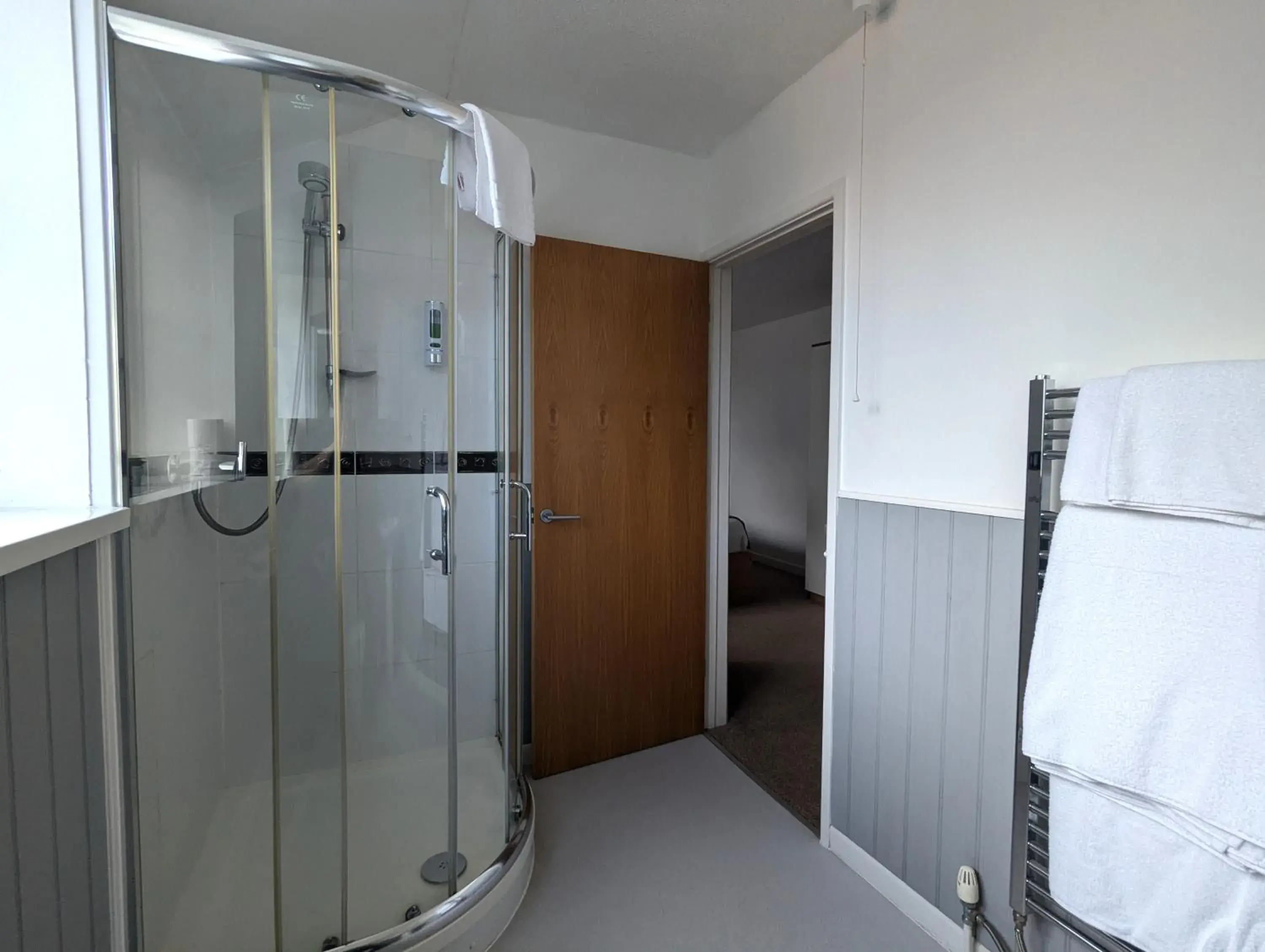 Standard Twin Room in The Lodge by Cefn Tilla Standard Twin Room in The Lodge by Cefn Tilla