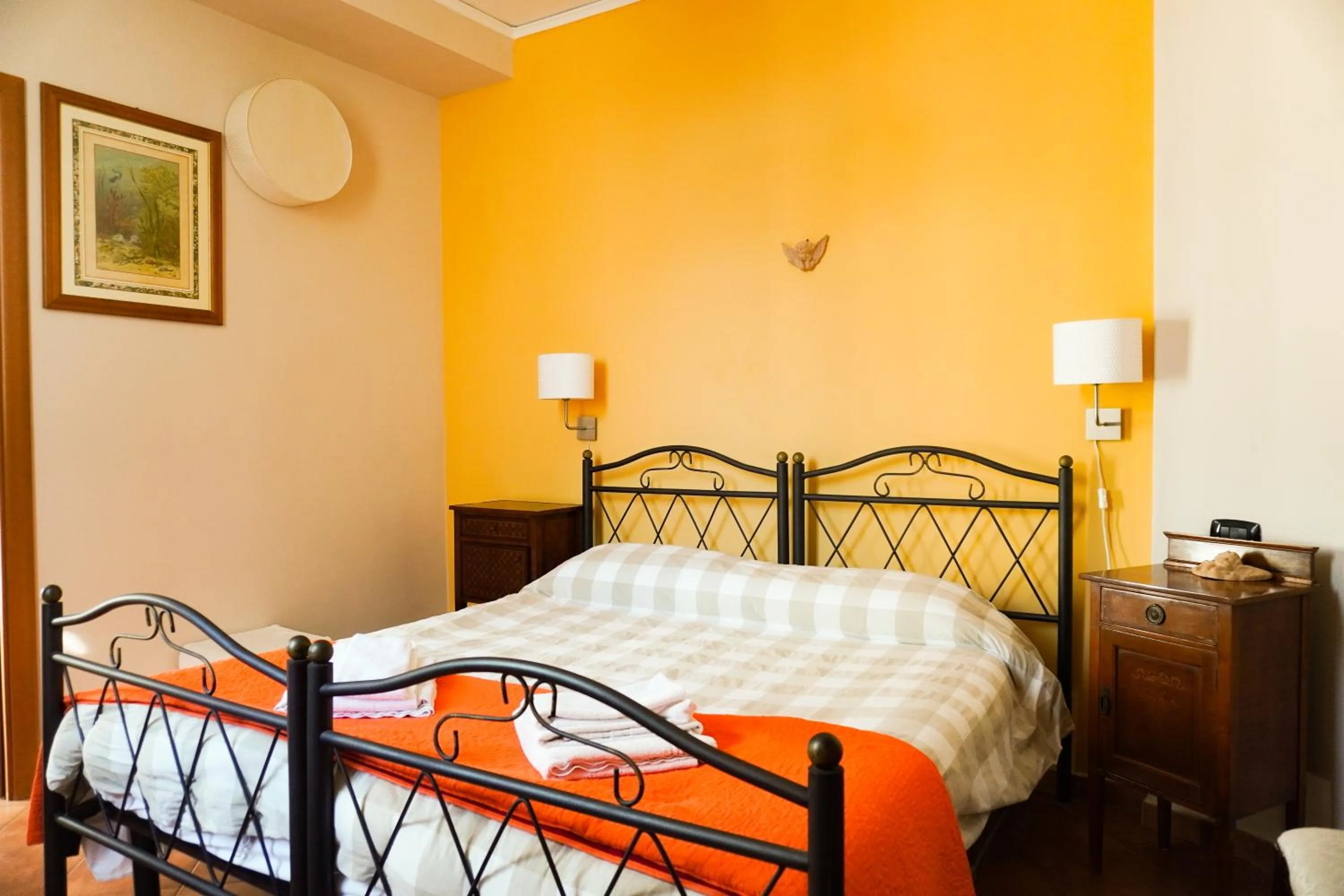 Bedroom, Bed in Case Così Apartments - Napoli