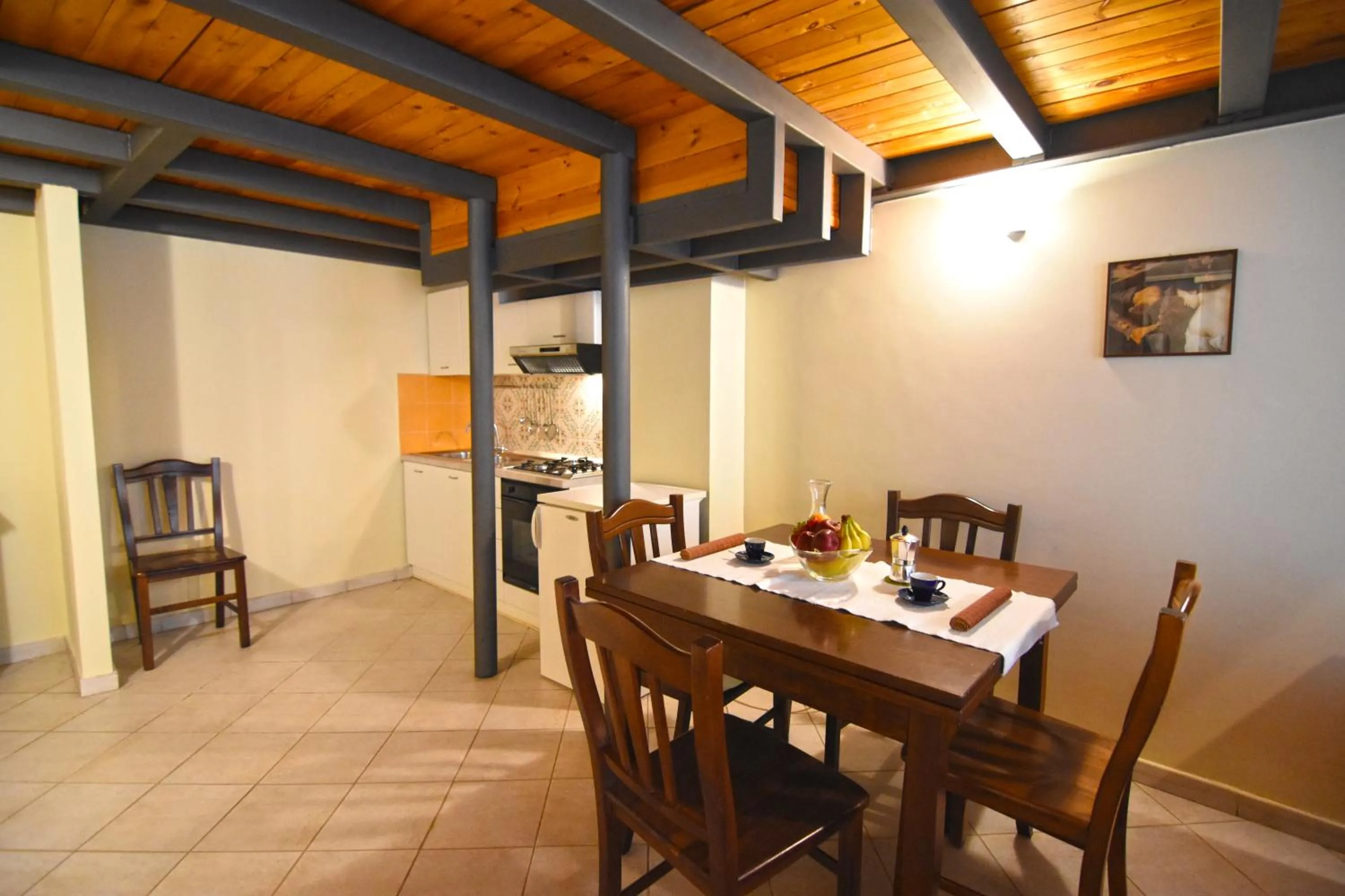 Kitchen or kitchenette in Case Così Apartments - Napoli