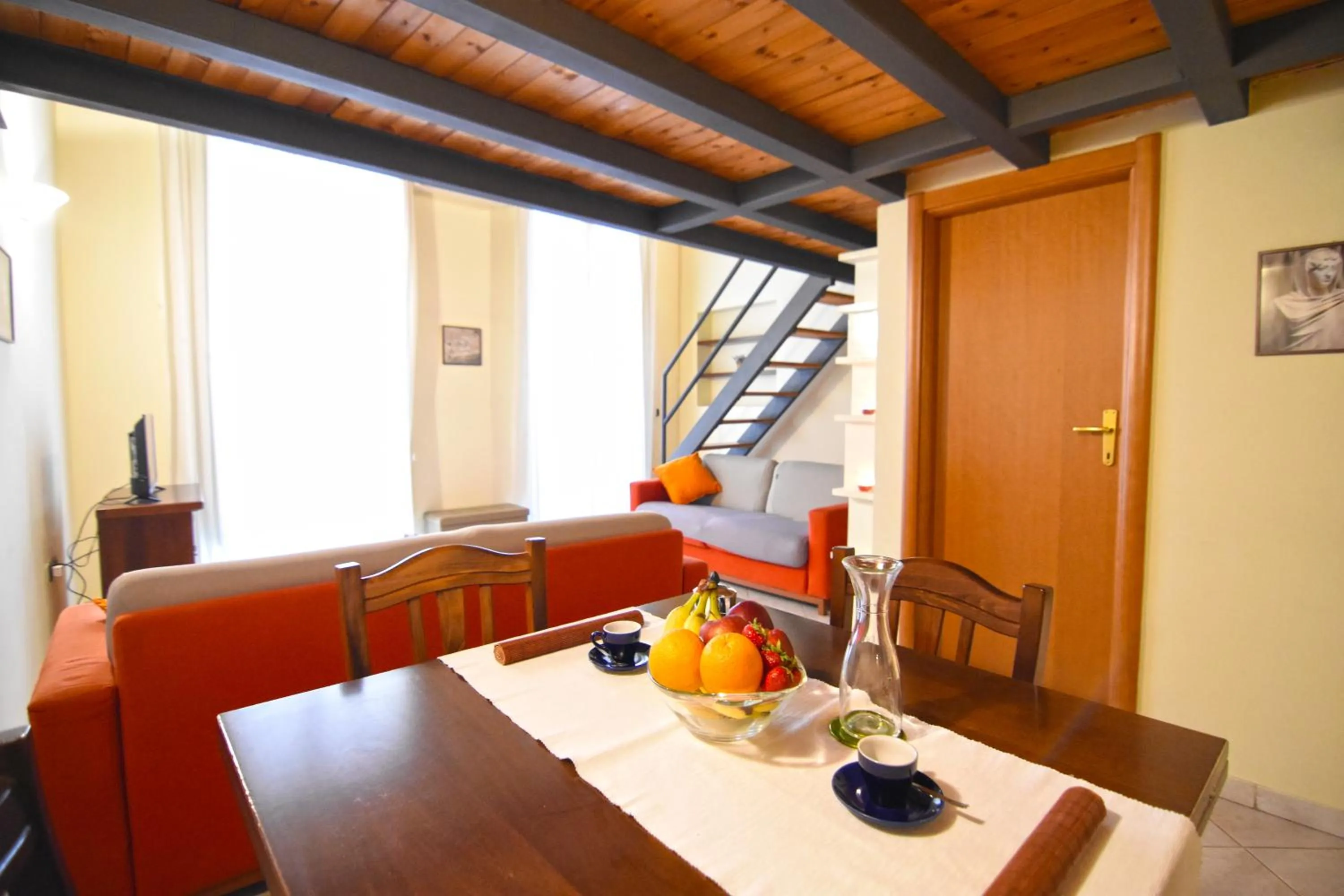Dining area in Case Così Apartments - Napoli