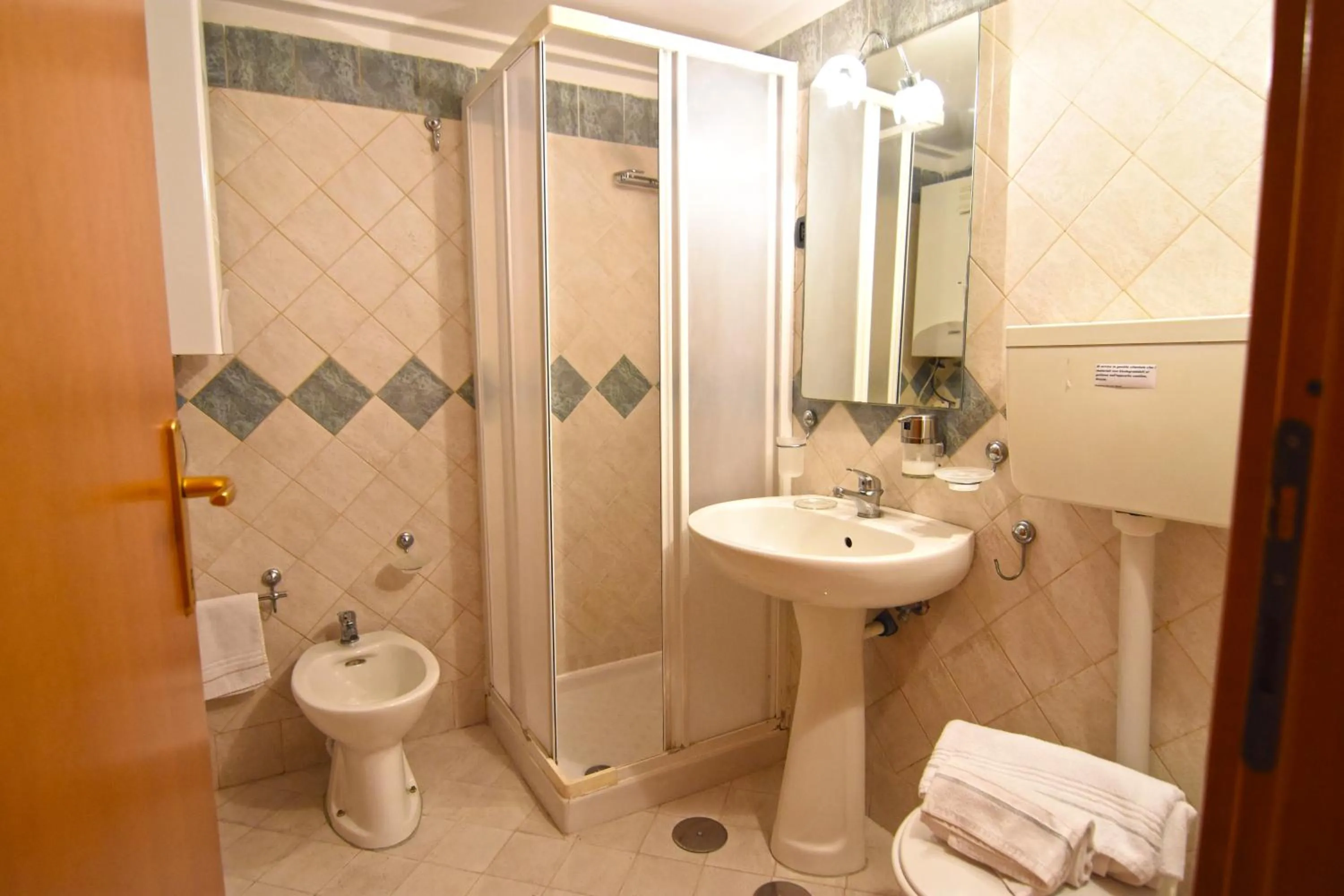 Bathroom in Case Così Apartments - Napoli