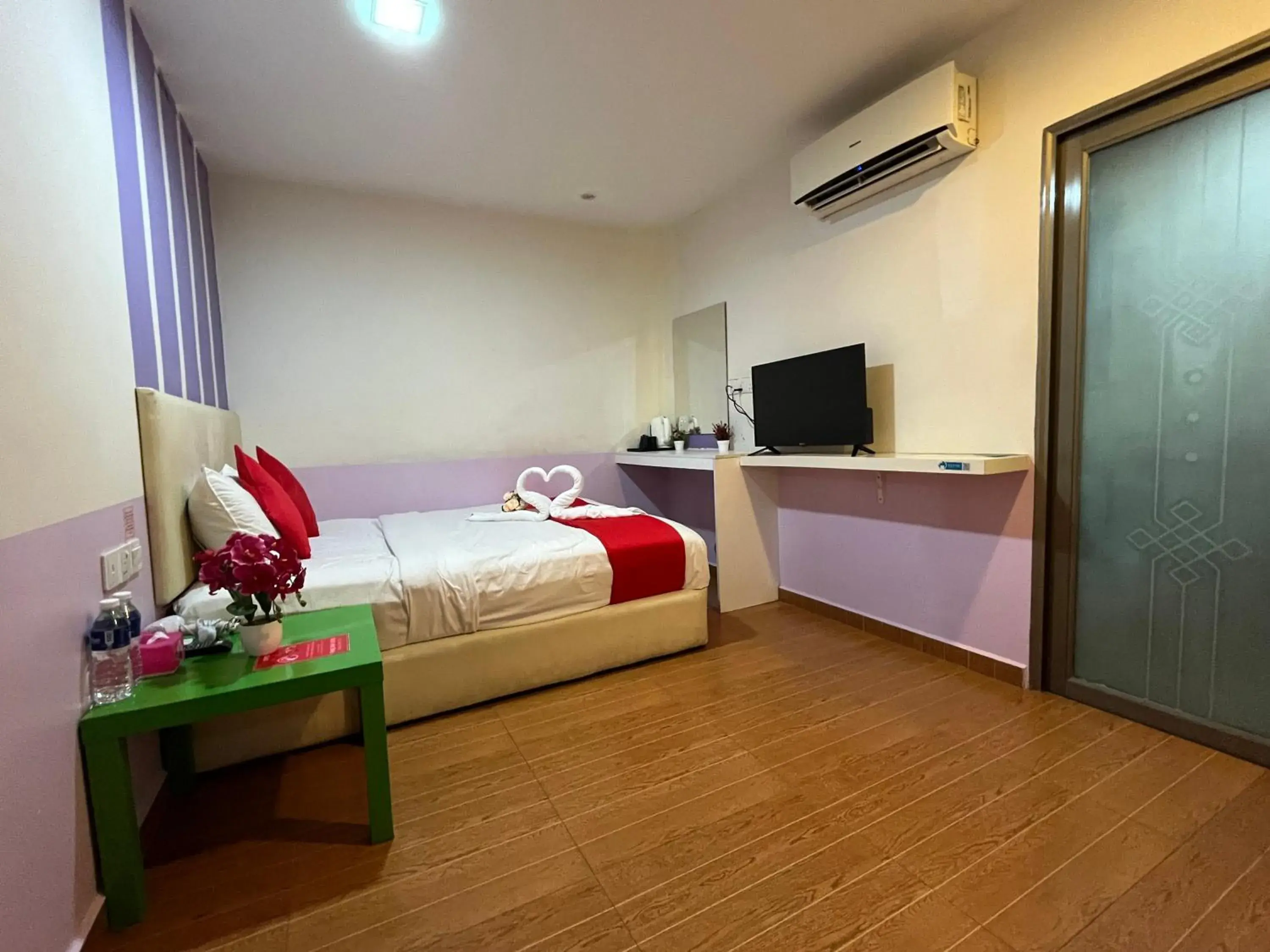 Standard Queen Room in City Boutique Hotel - Bangi Standard Queen Room in City Boutique Hotel - Bangi