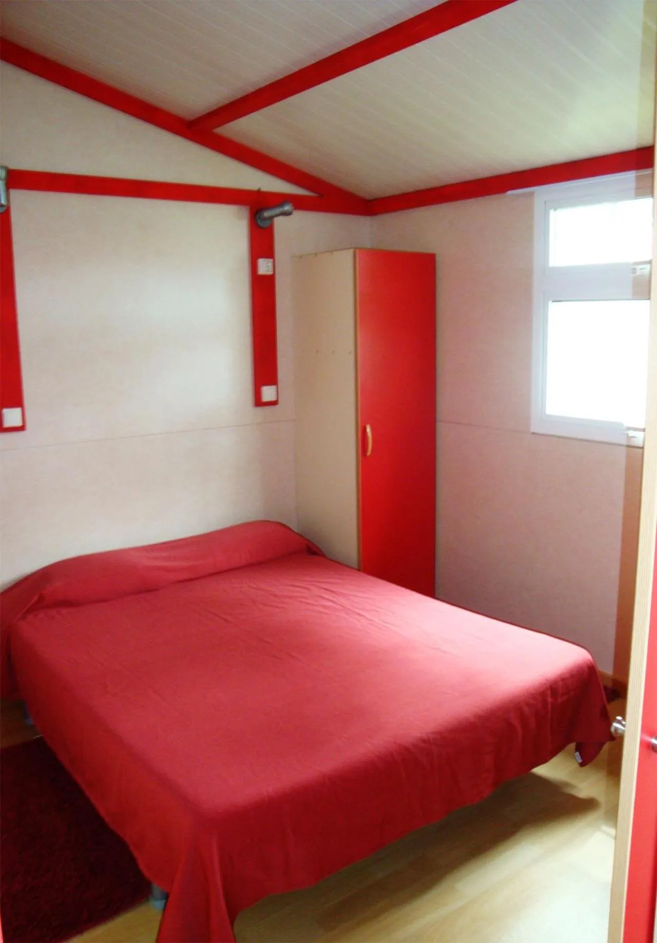 Bed in Parque De Campismo Orbitur Sao Pedro De Moel