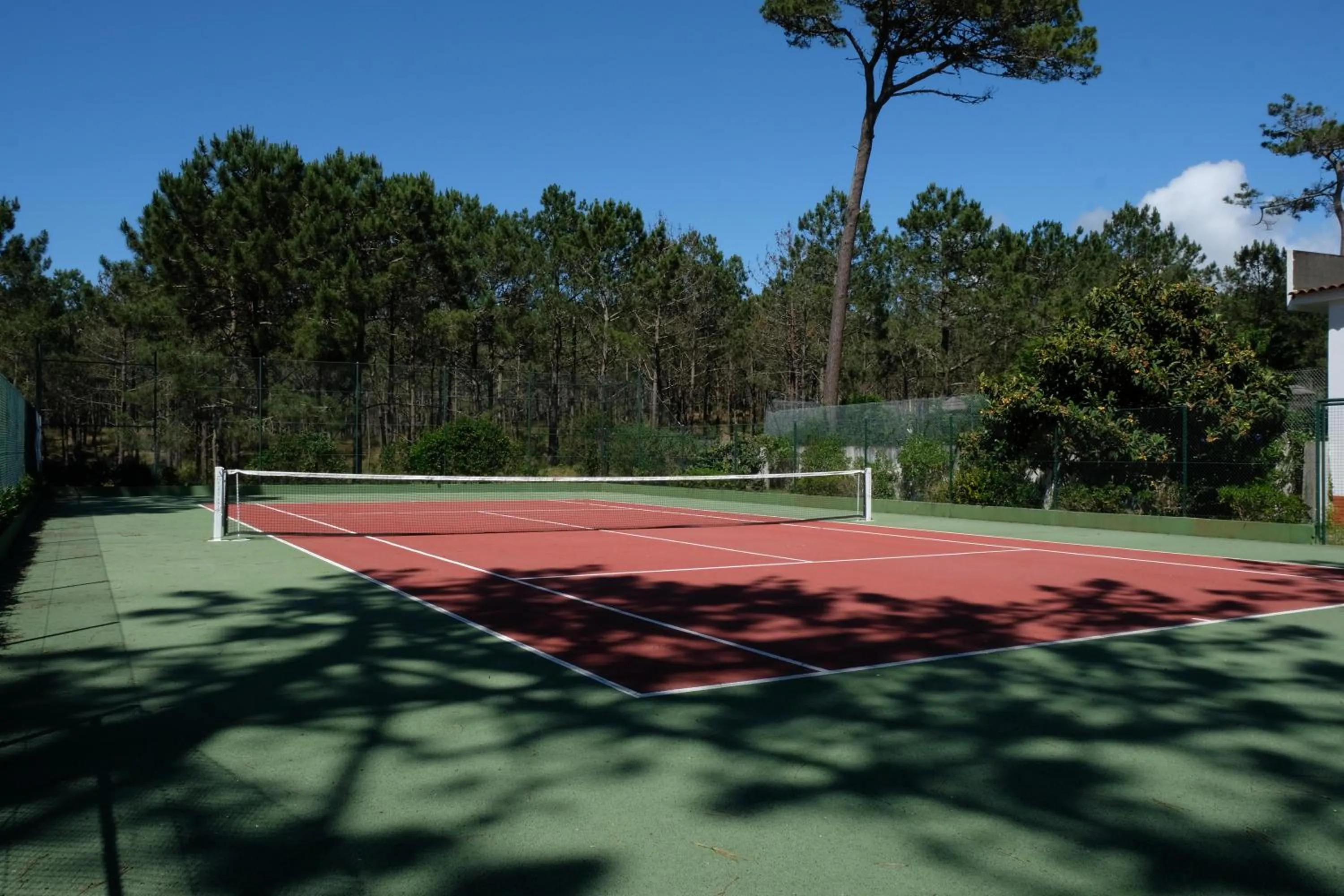 Tennis court in Parque De Campismo Orbitur Sao Pedro De Moel