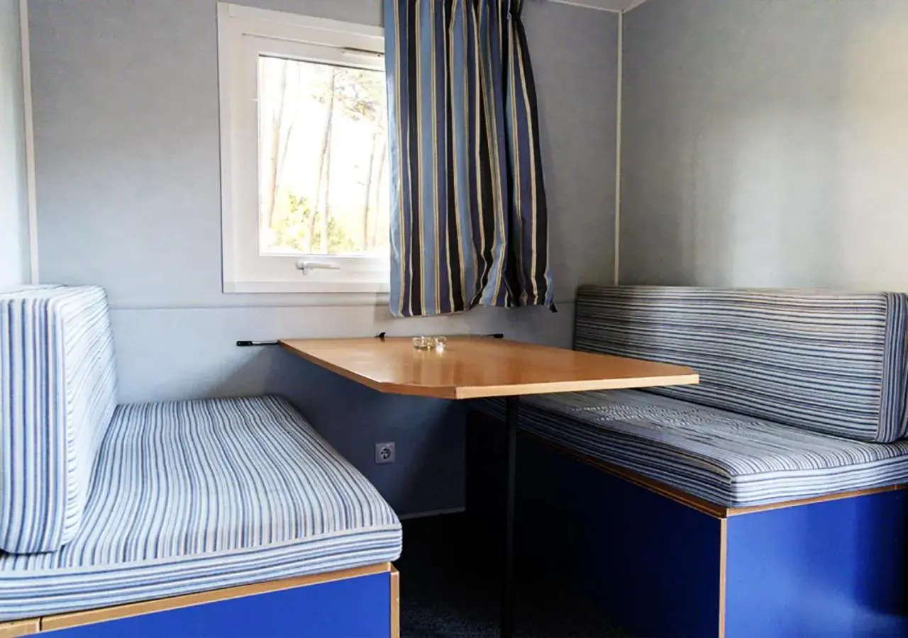 Living room in Parque De Campismo Orbitur Gala Living room in Parque De Campismo Orbitur Gala