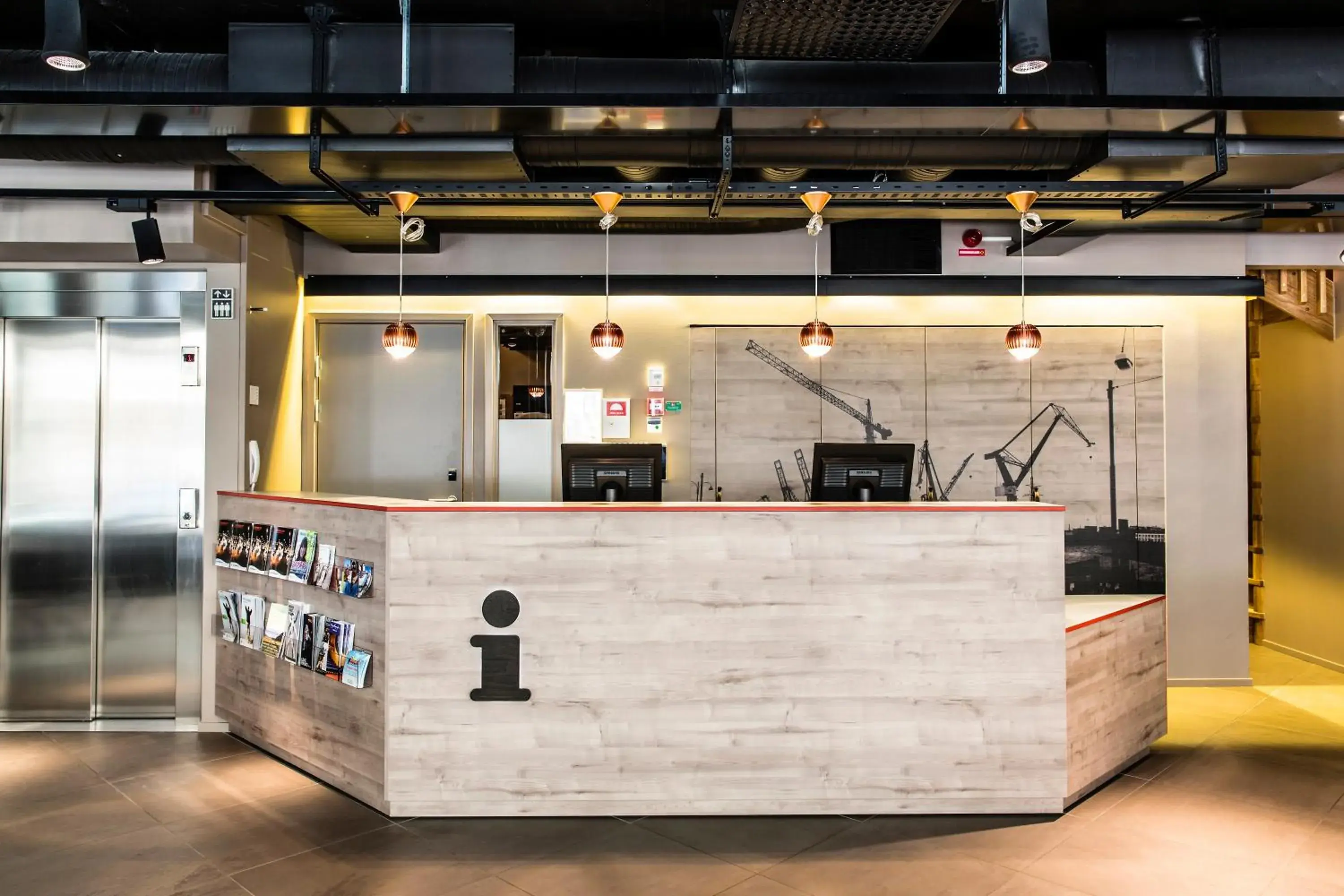 Lobby or reception in Comfort Hotel City Lobby or reception in Comfort Hotel City