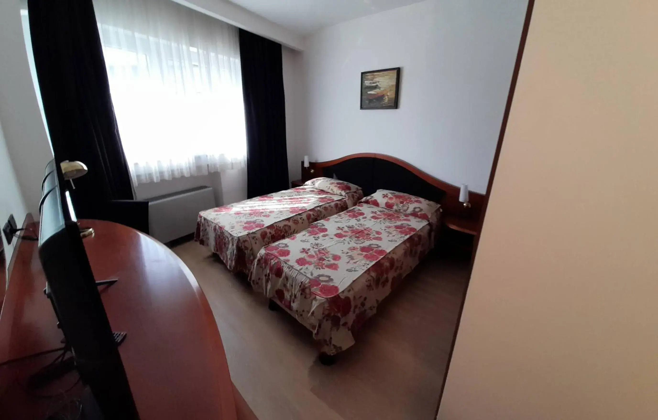 Bed in Hotel Donizetti Bed in Hotel Donizetti